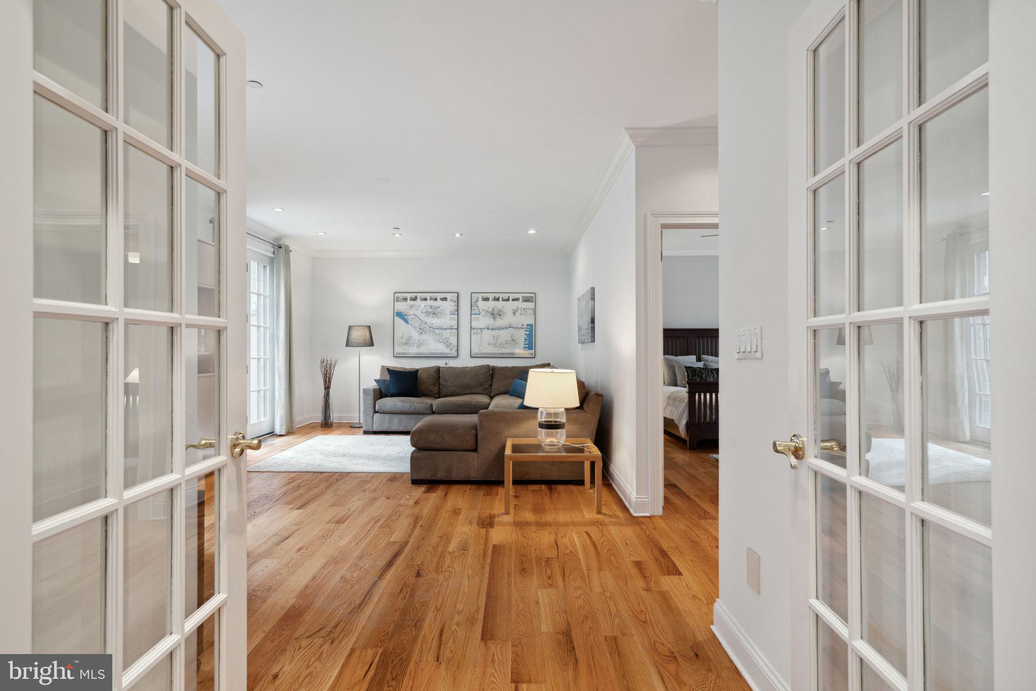 ART MUSEUM AREA - Residential