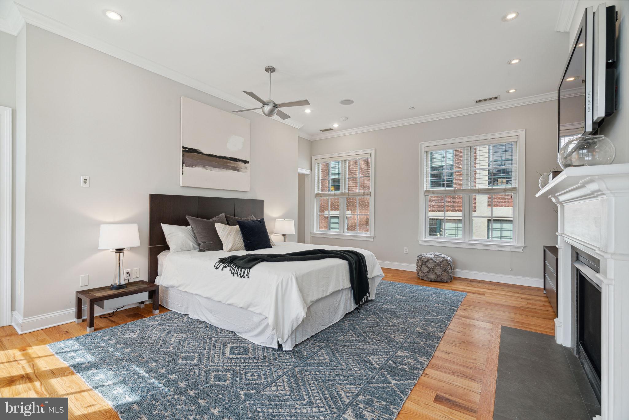 ART MUSEUM AREA - Residential