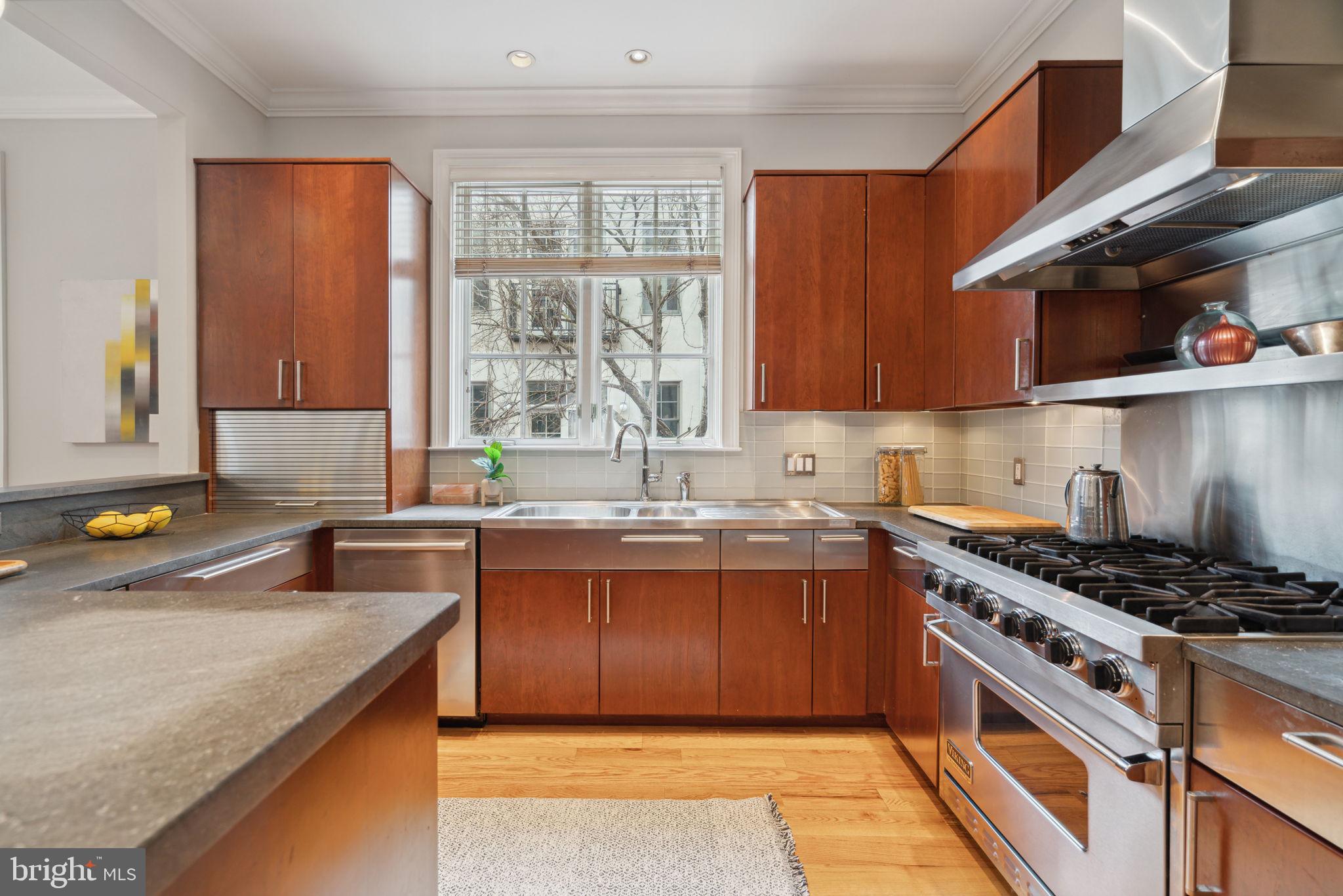 ART MUSEUM AREA - Residential