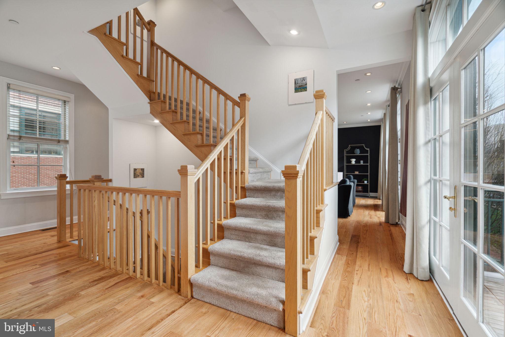 ART MUSEUM AREA - Residential