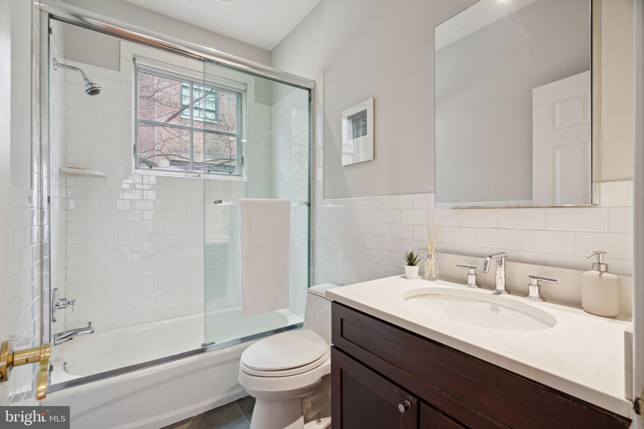 ART MUSEUM AREA - Residential