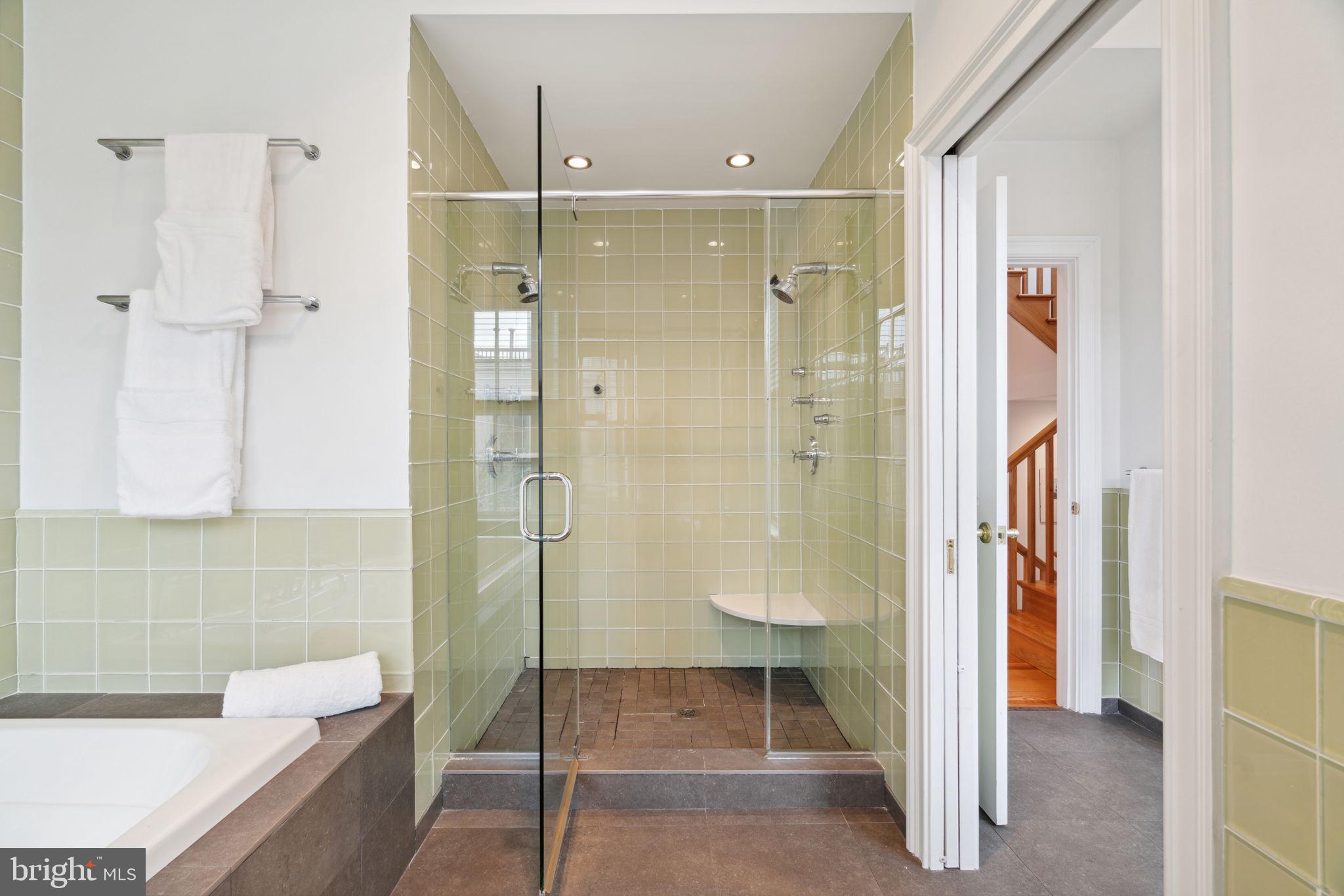 ART MUSEUM AREA - Residential