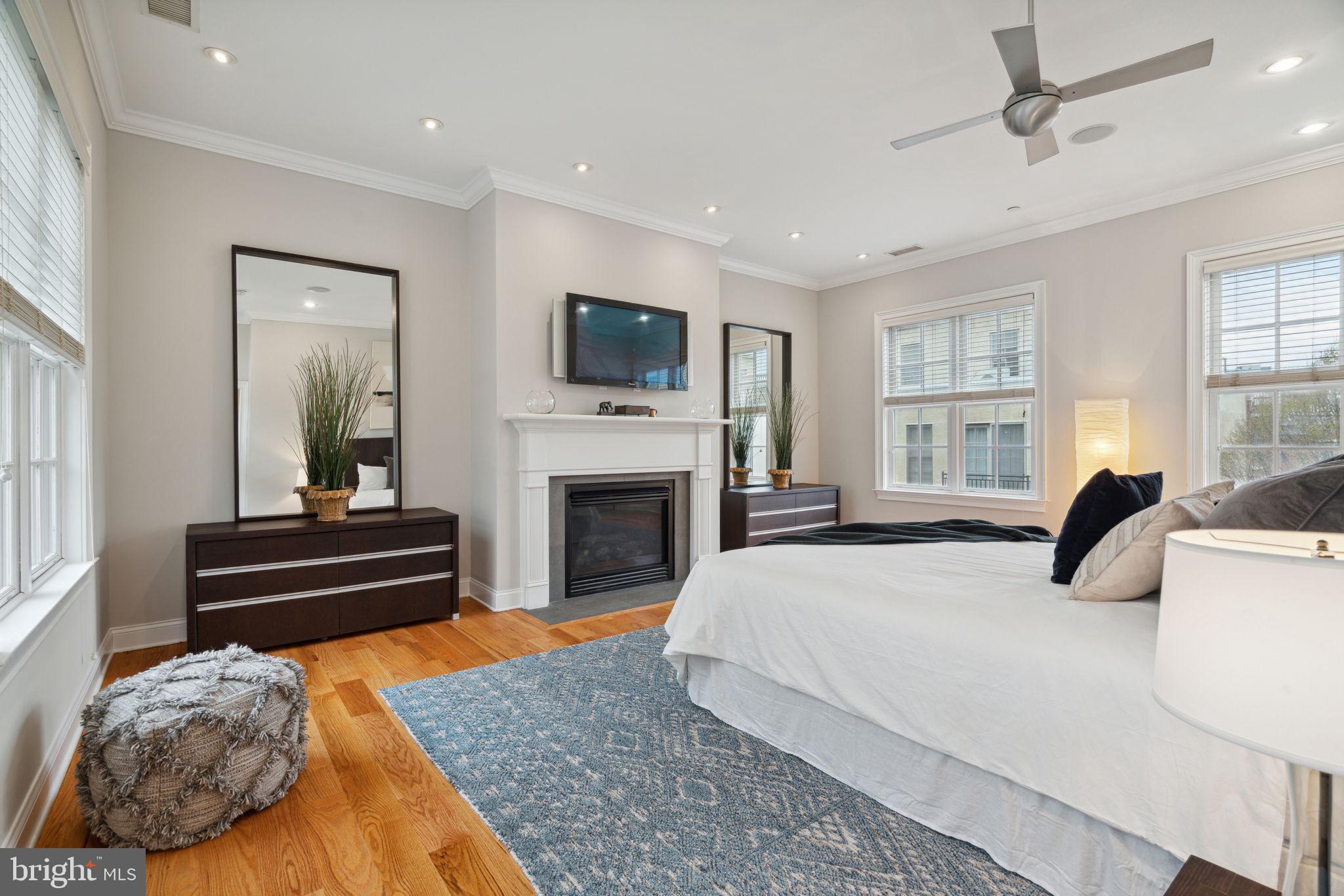 ART MUSEUM AREA - Residential