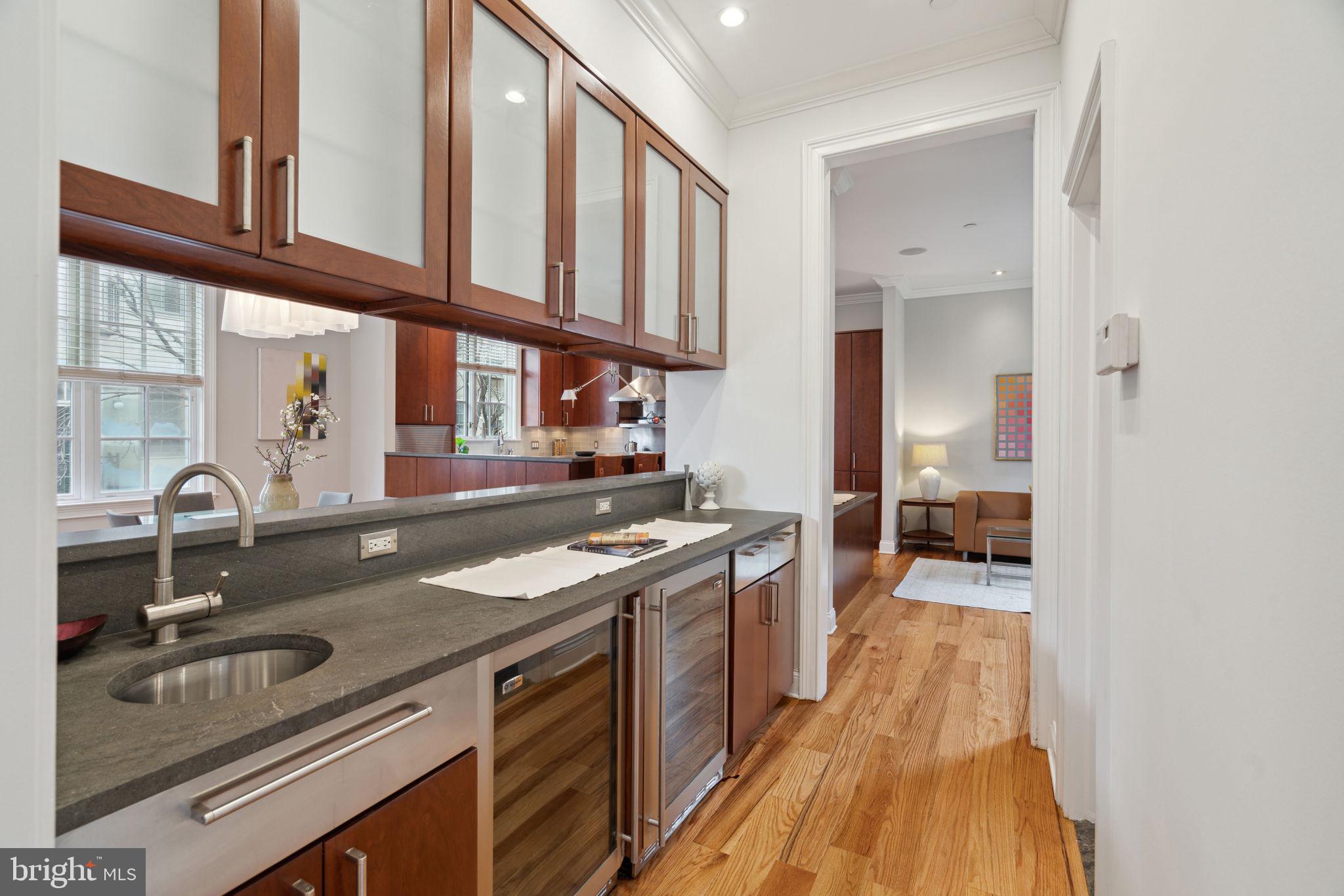 ART MUSEUM AREA - Residential