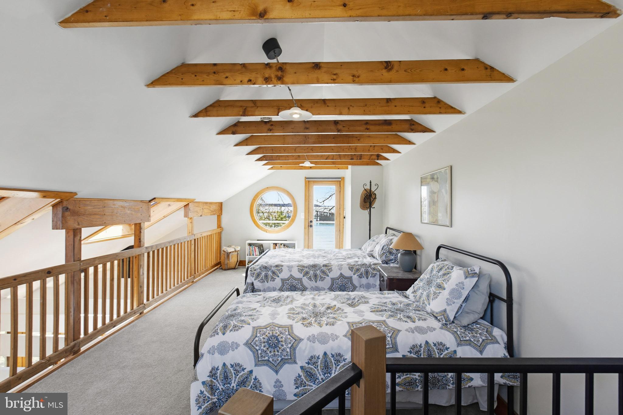 COMBS CREEK - Residential