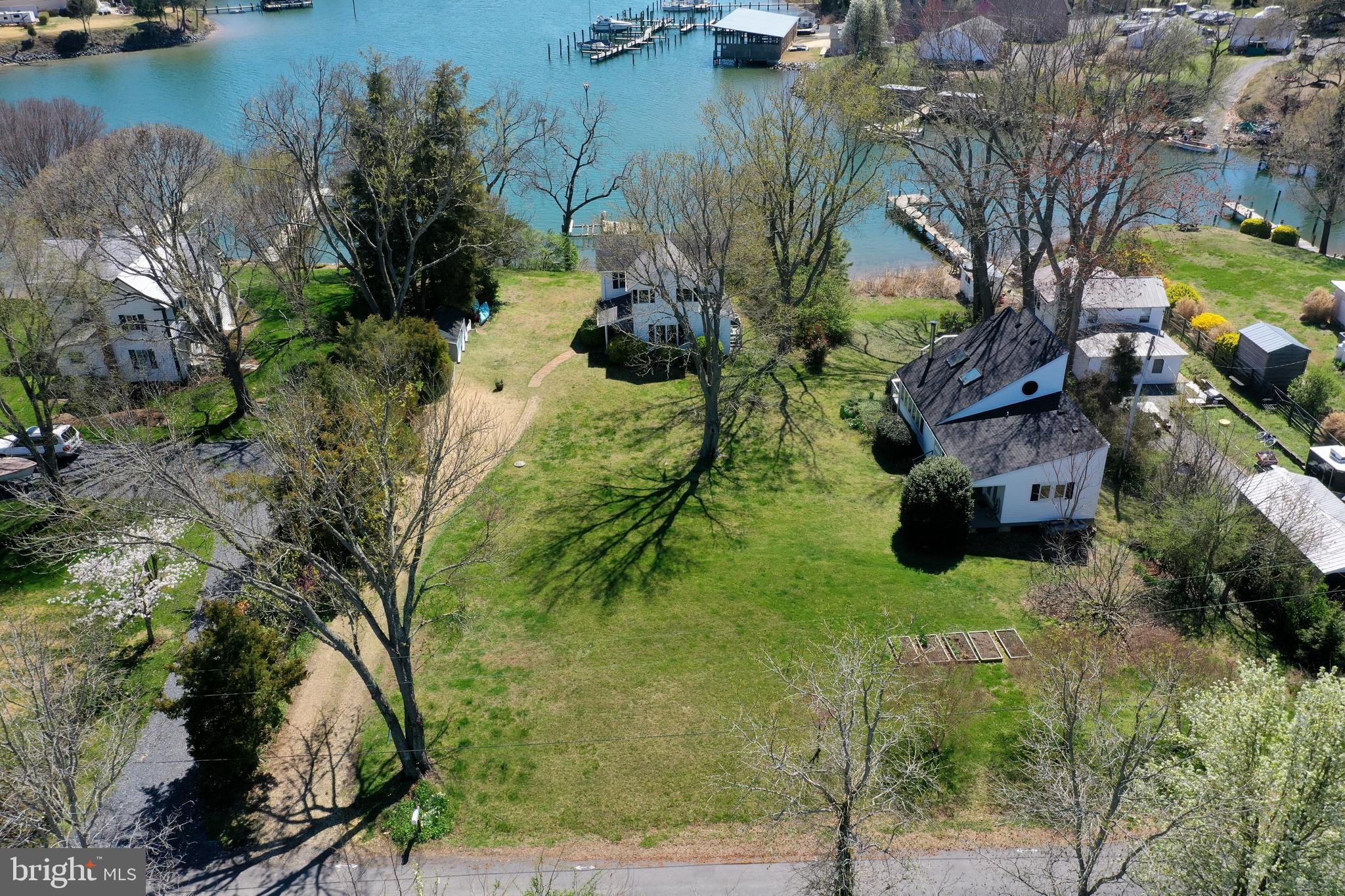 COMBS CREEK - Residential