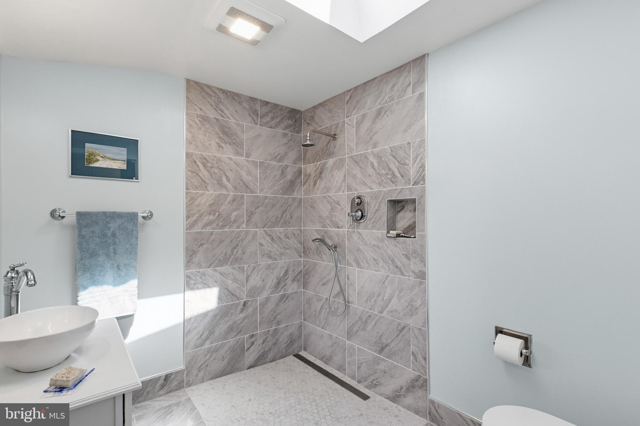 COMBS CREEK - Residential