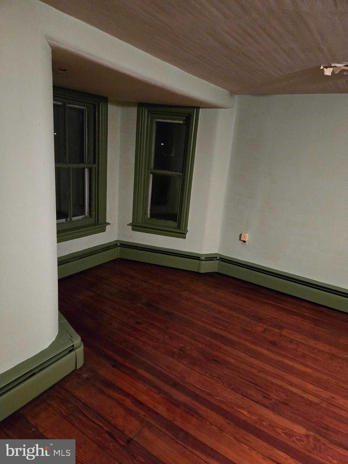 6 TOWNSHIP LINE ROAD