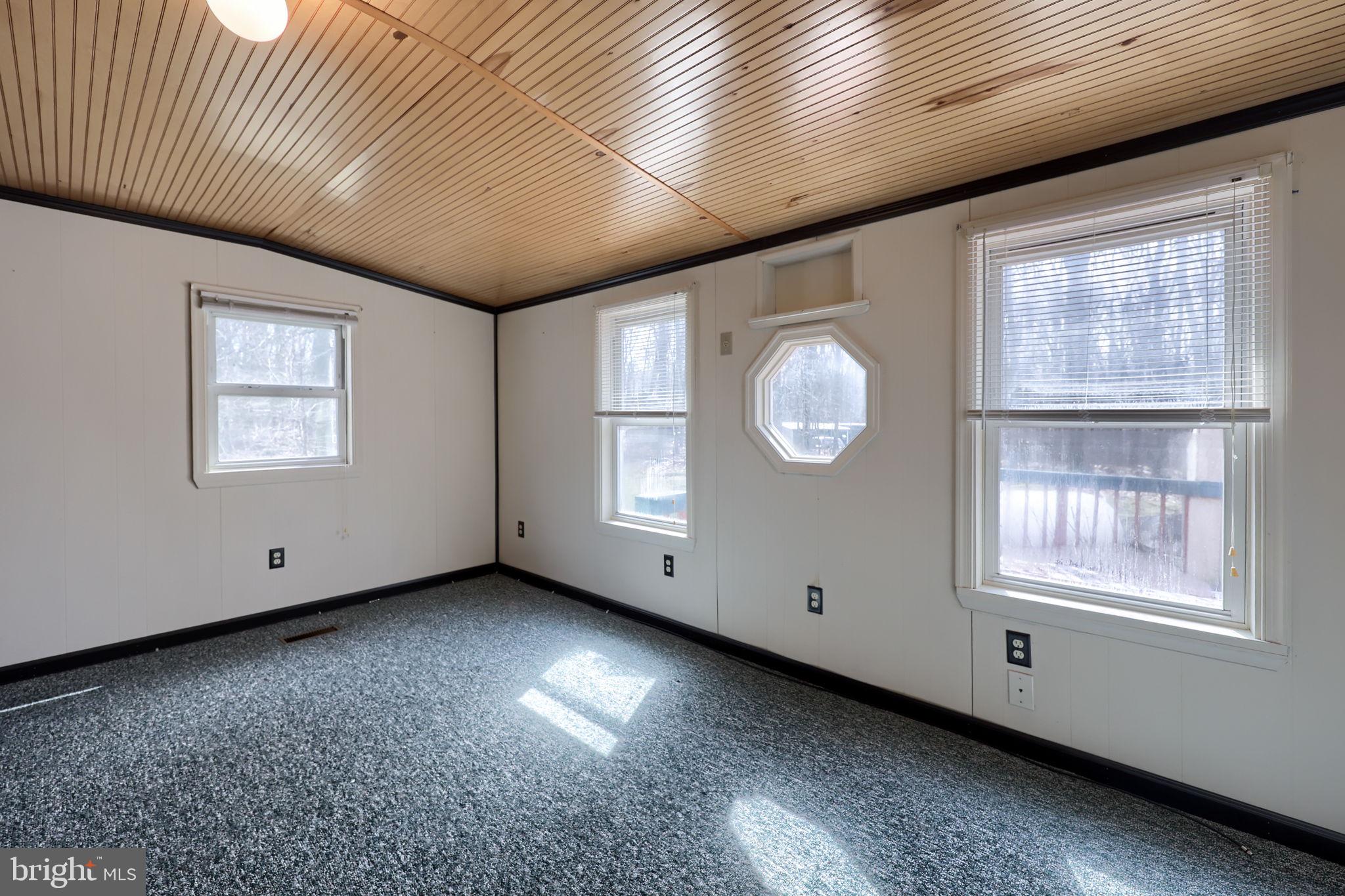 GRETNA SPRINGS COMMUNITY - Residential