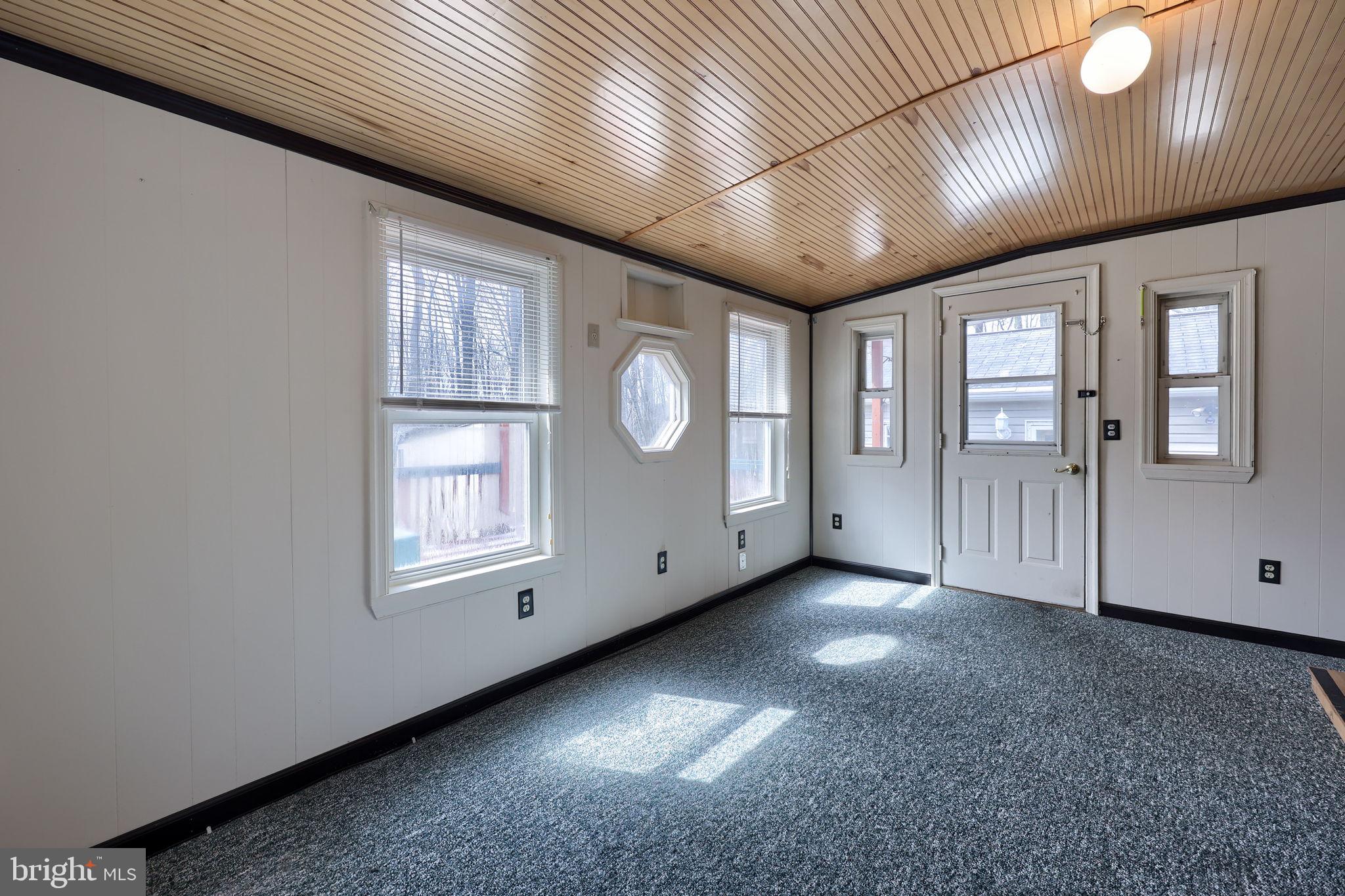 GRETNA SPRINGS COMMUNITY - Residential