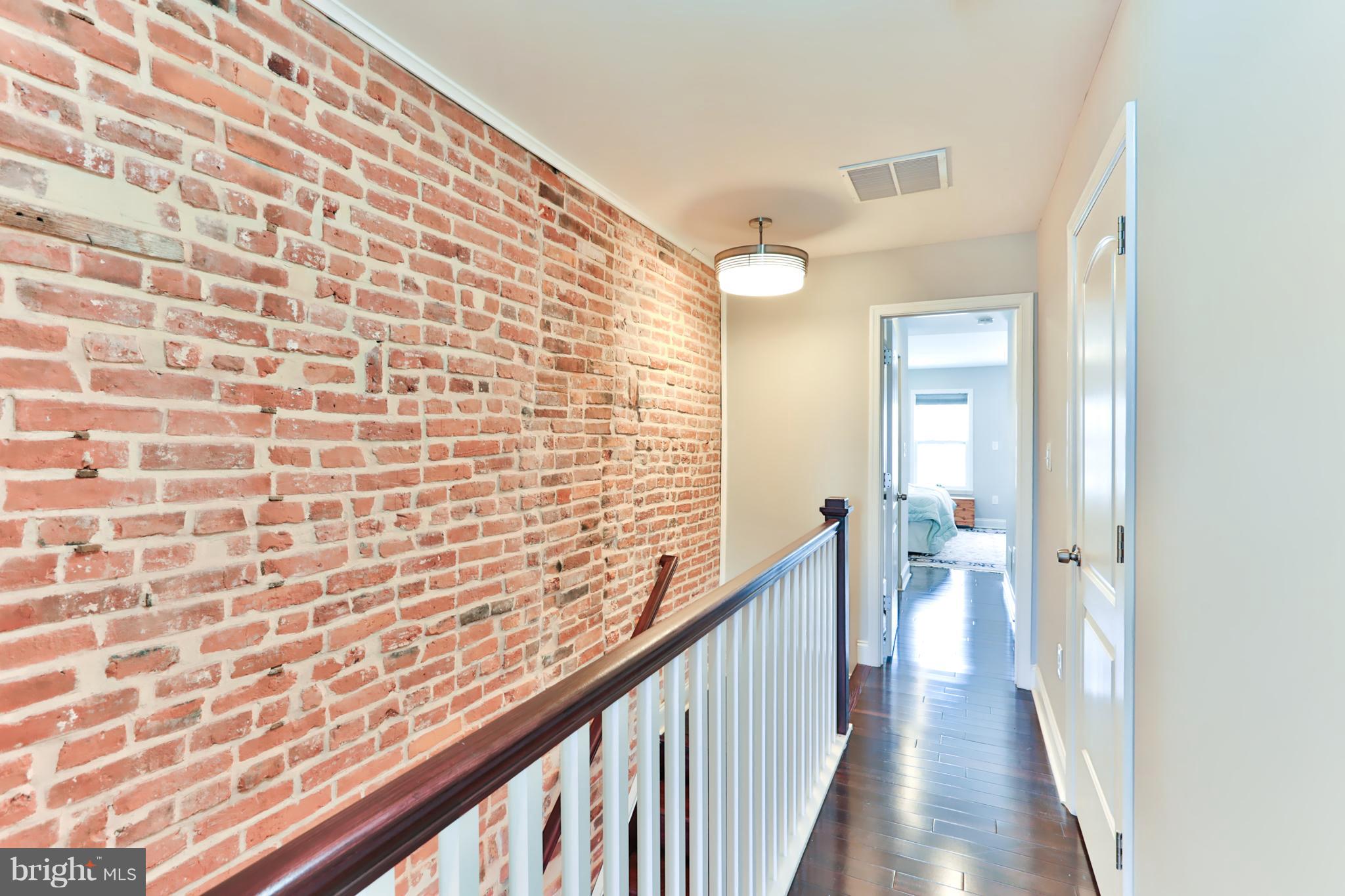 LOCUST POINT - Residential