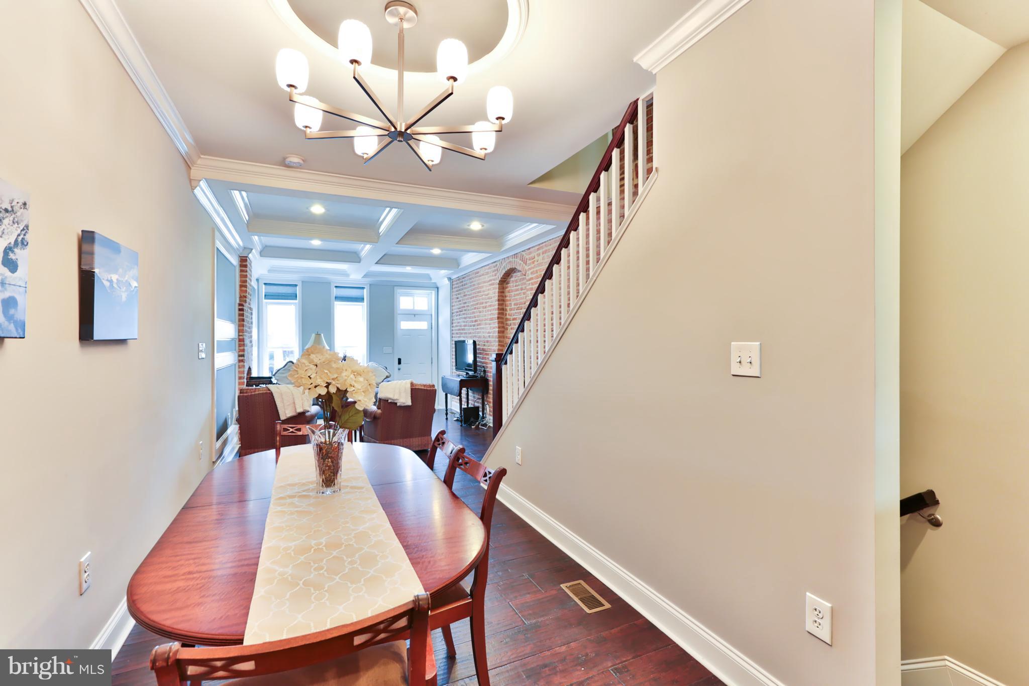 LOCUST POINT - Residential