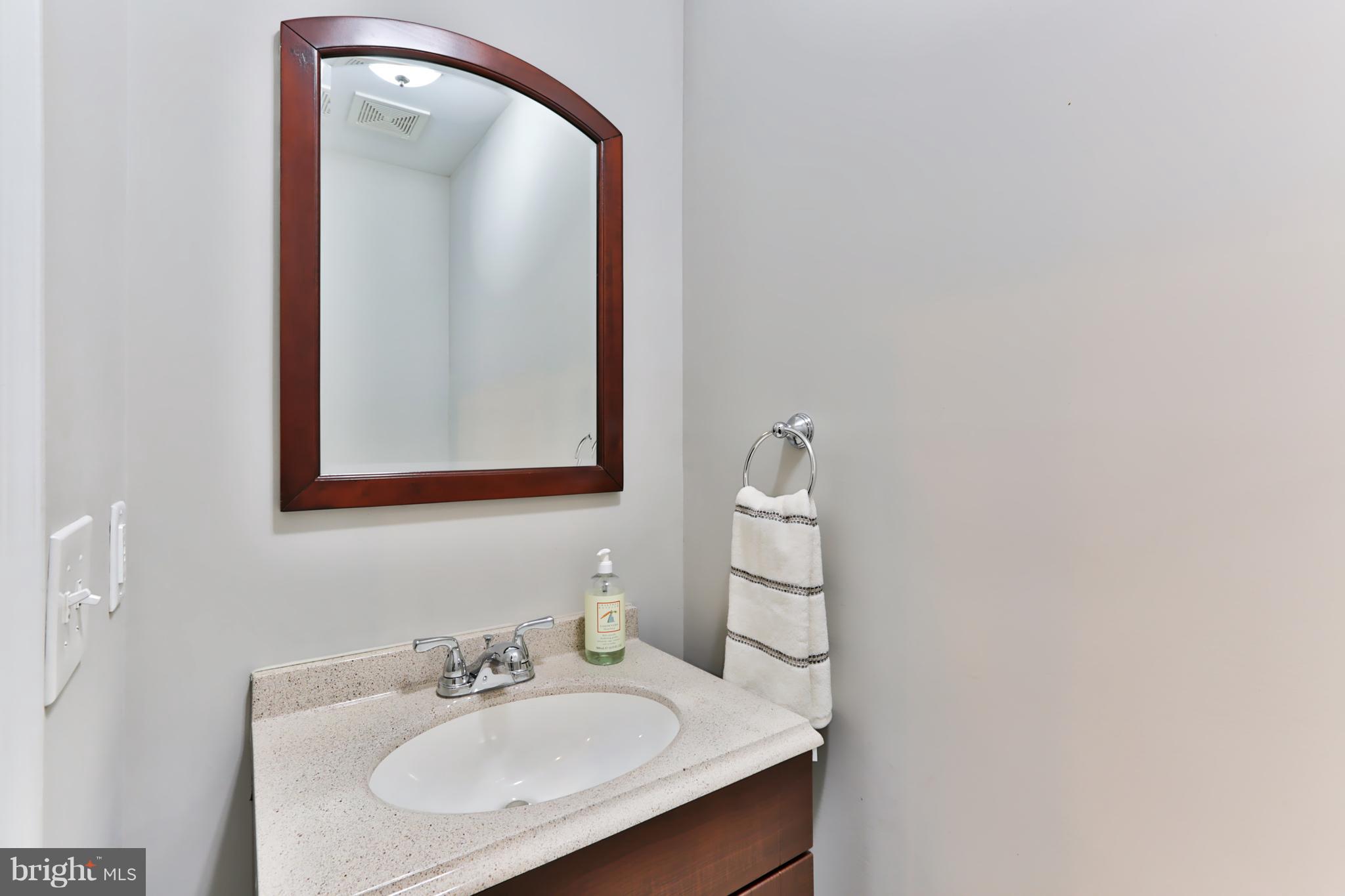 LOCUST POINT - Residential