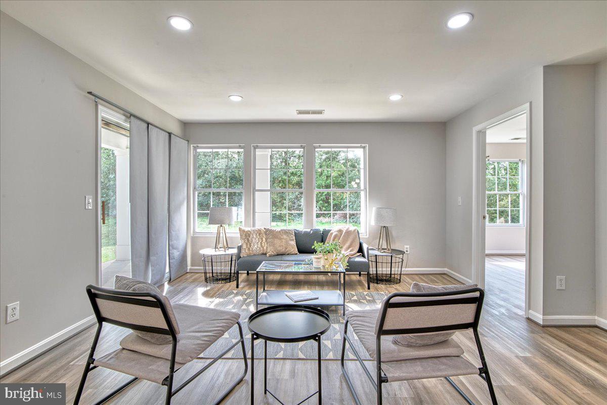 PROSPECT COVE AT LAKESID - Residential