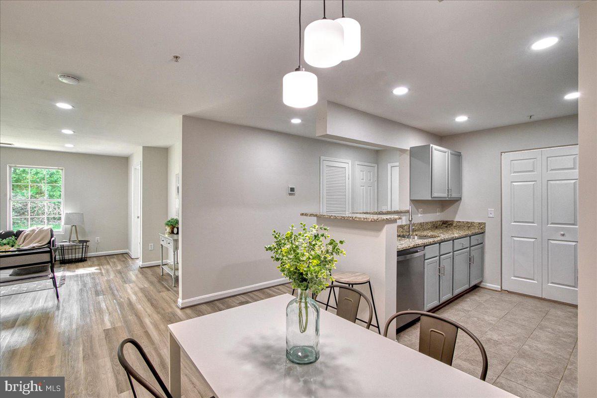 14192 CUDDY LOOP 102