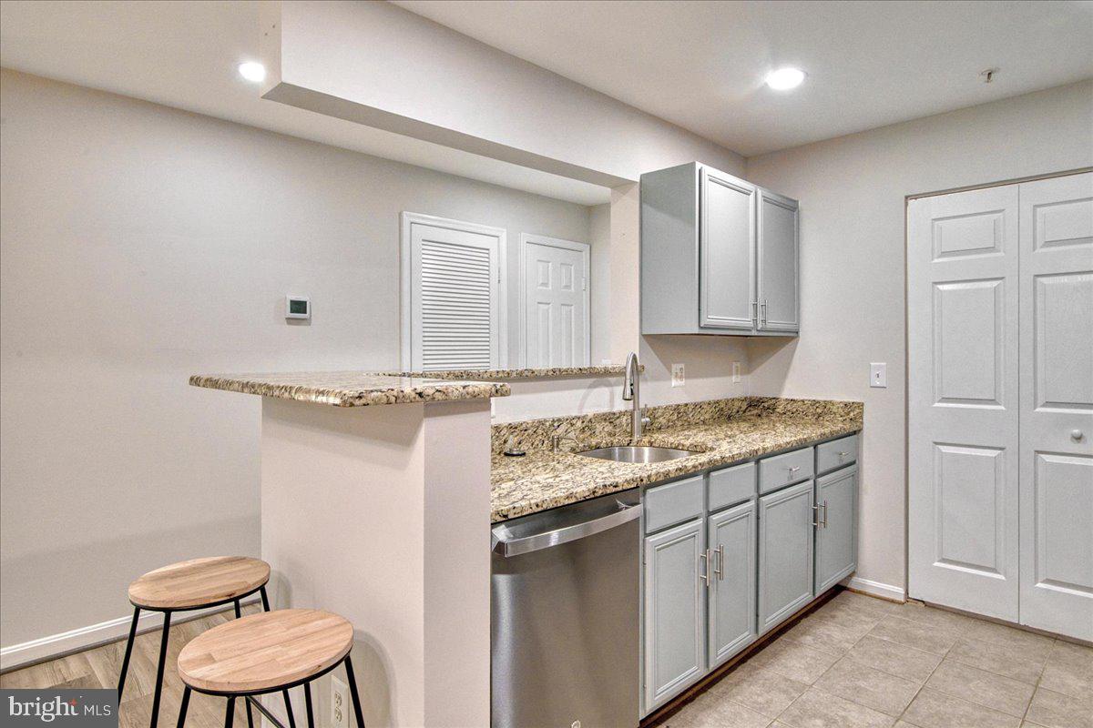 PROSPECT COVE AT LAKESID - Residential