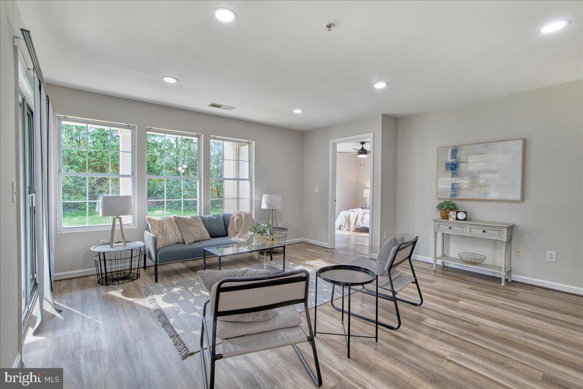 PROSPECT COVE AT LAKESID - Residential