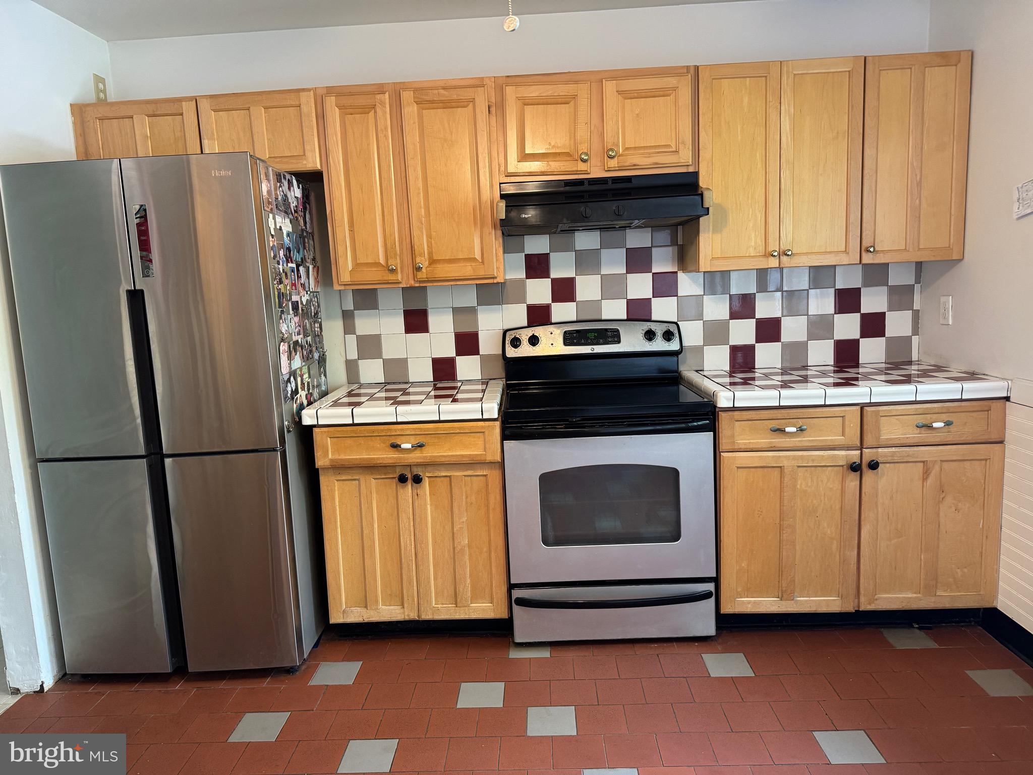 1512 WINTERBERRY DRIVE