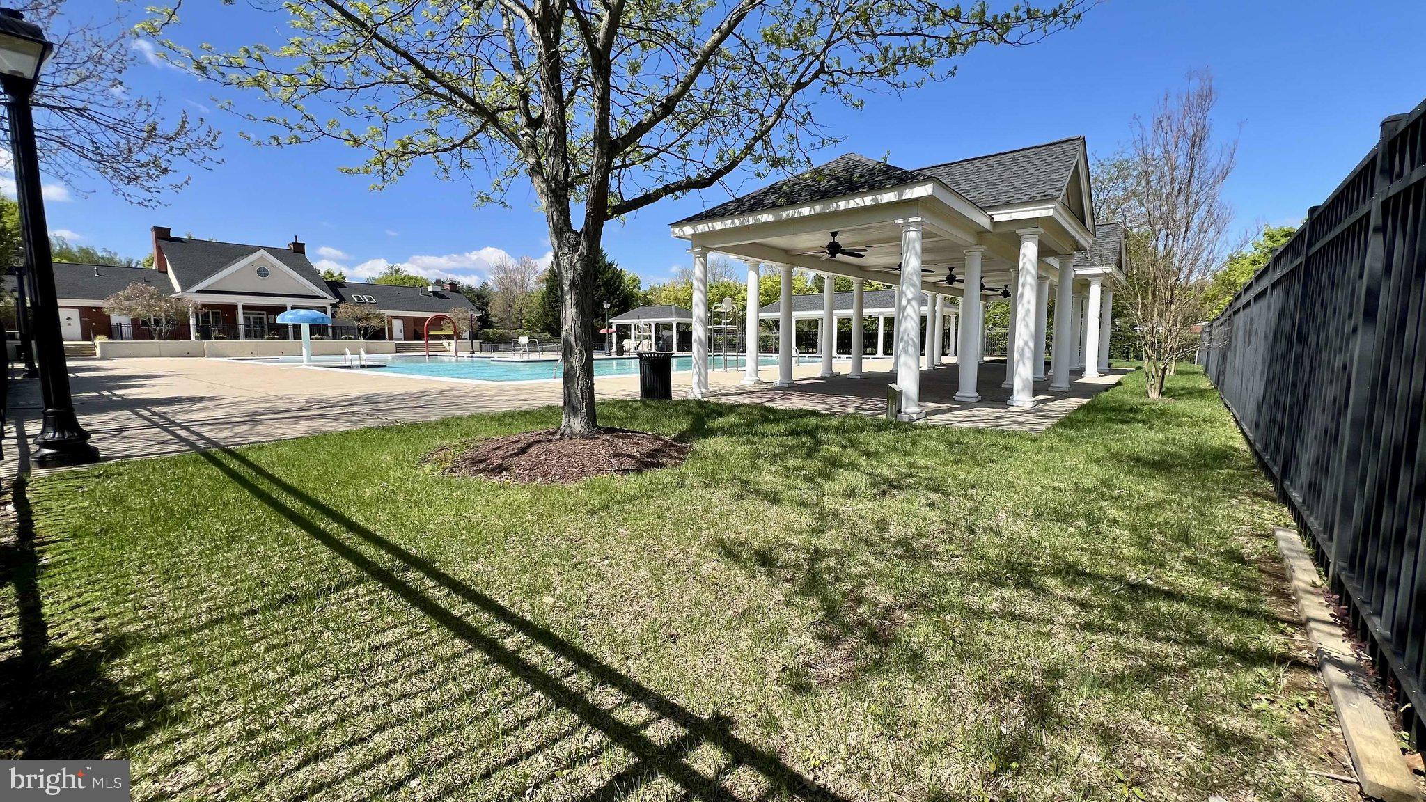 FAIRWOOD - Residential