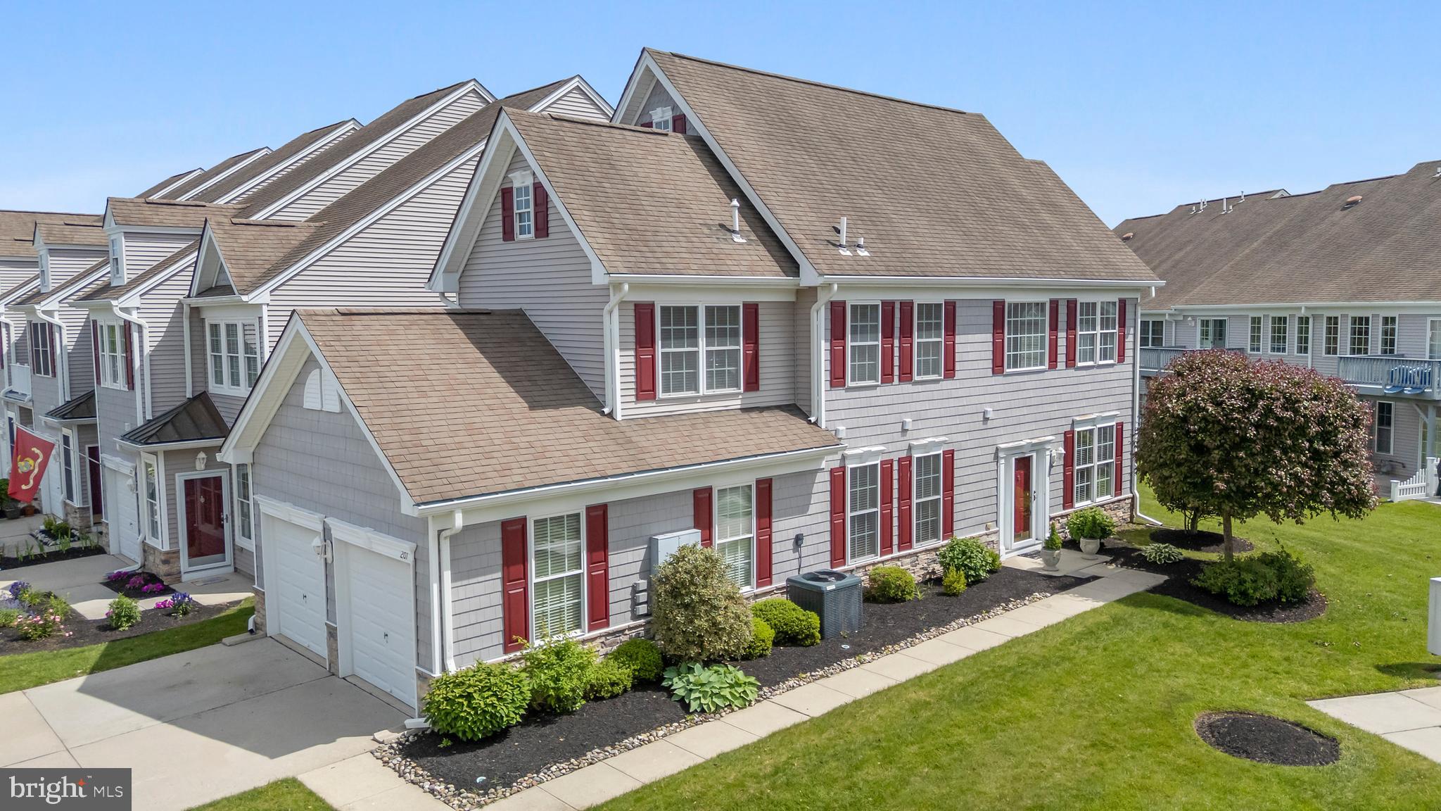 201 ST ANDREWS DRIVE