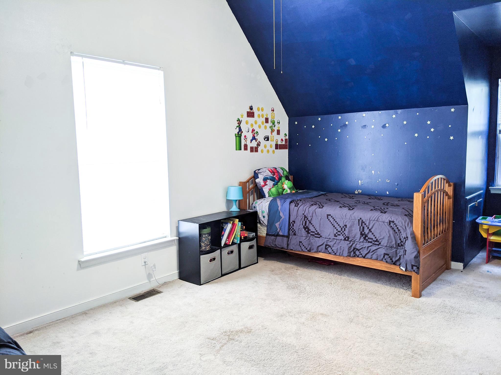 LAKE CAROLINE - Residential