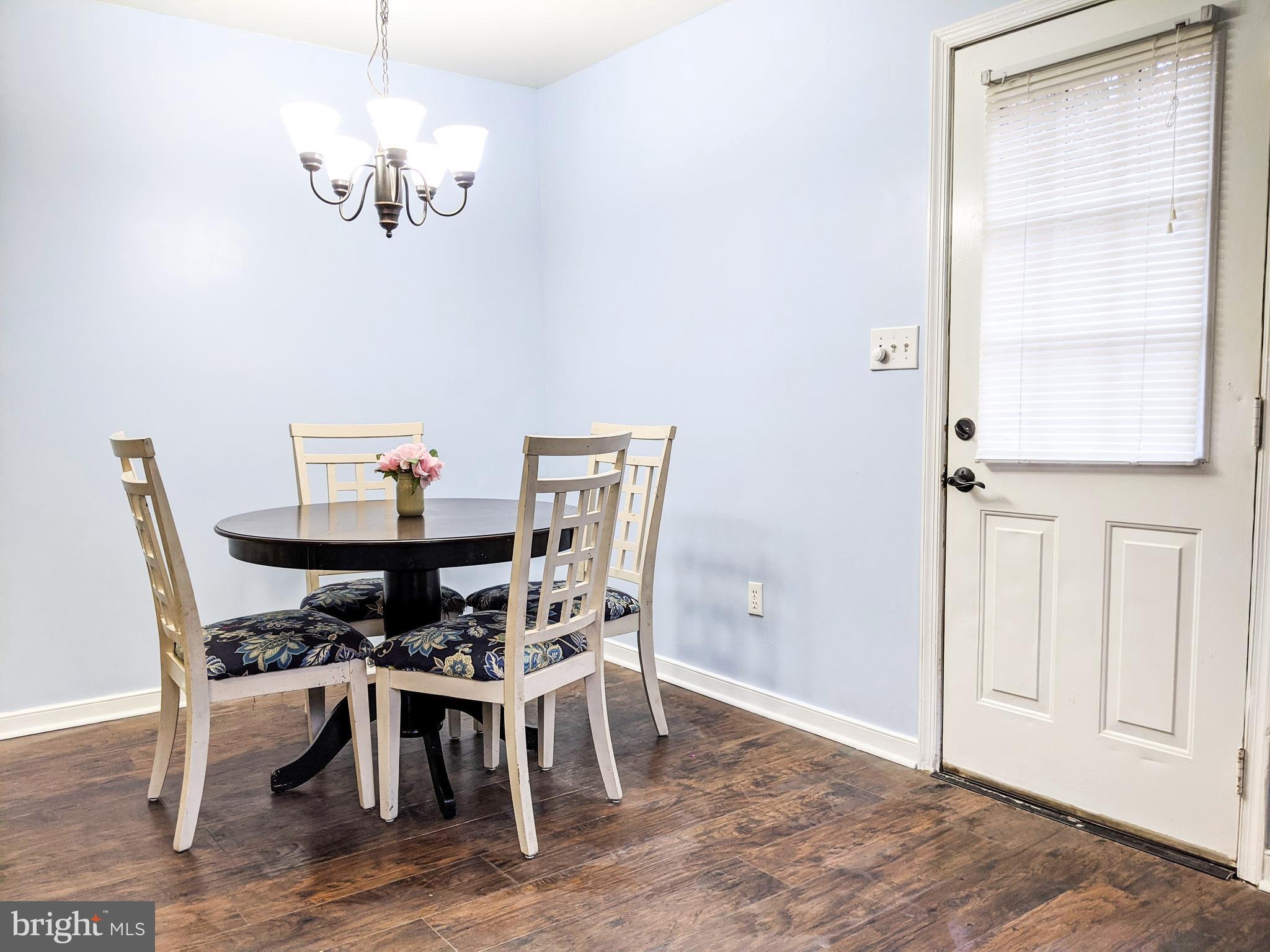 LAKE CAROLINE - Residential