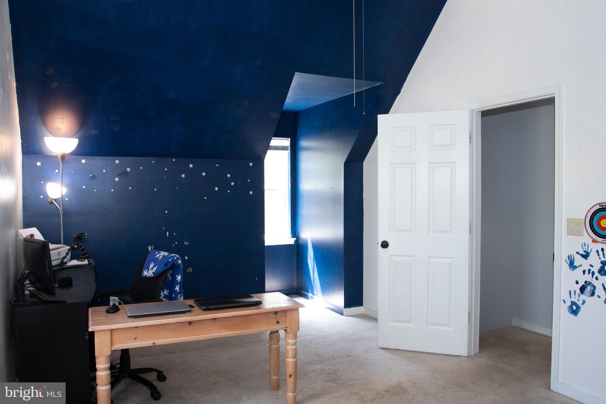 LAKE CAROLINE - Residential