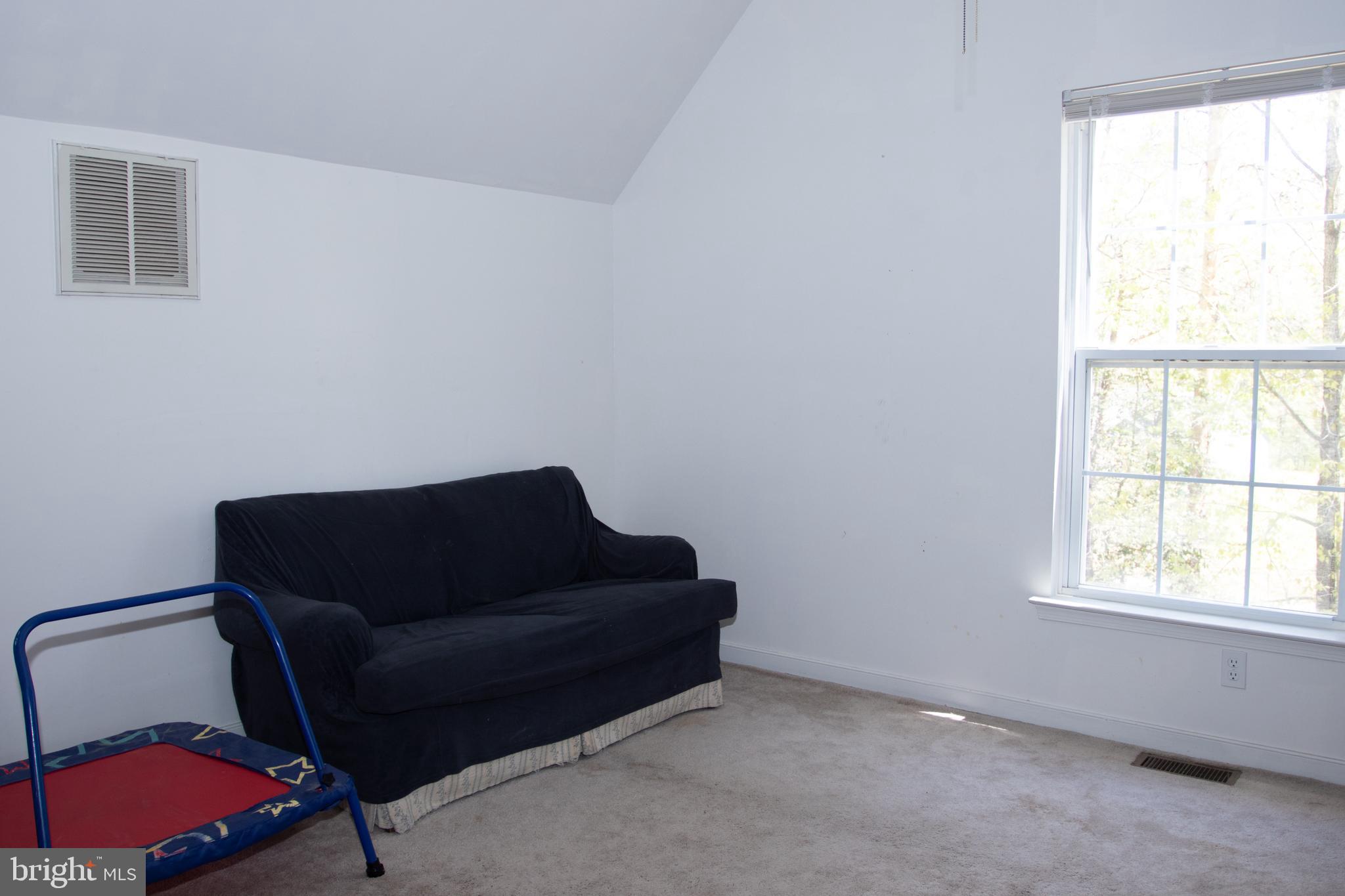 LAKE CAROLINE - Residential