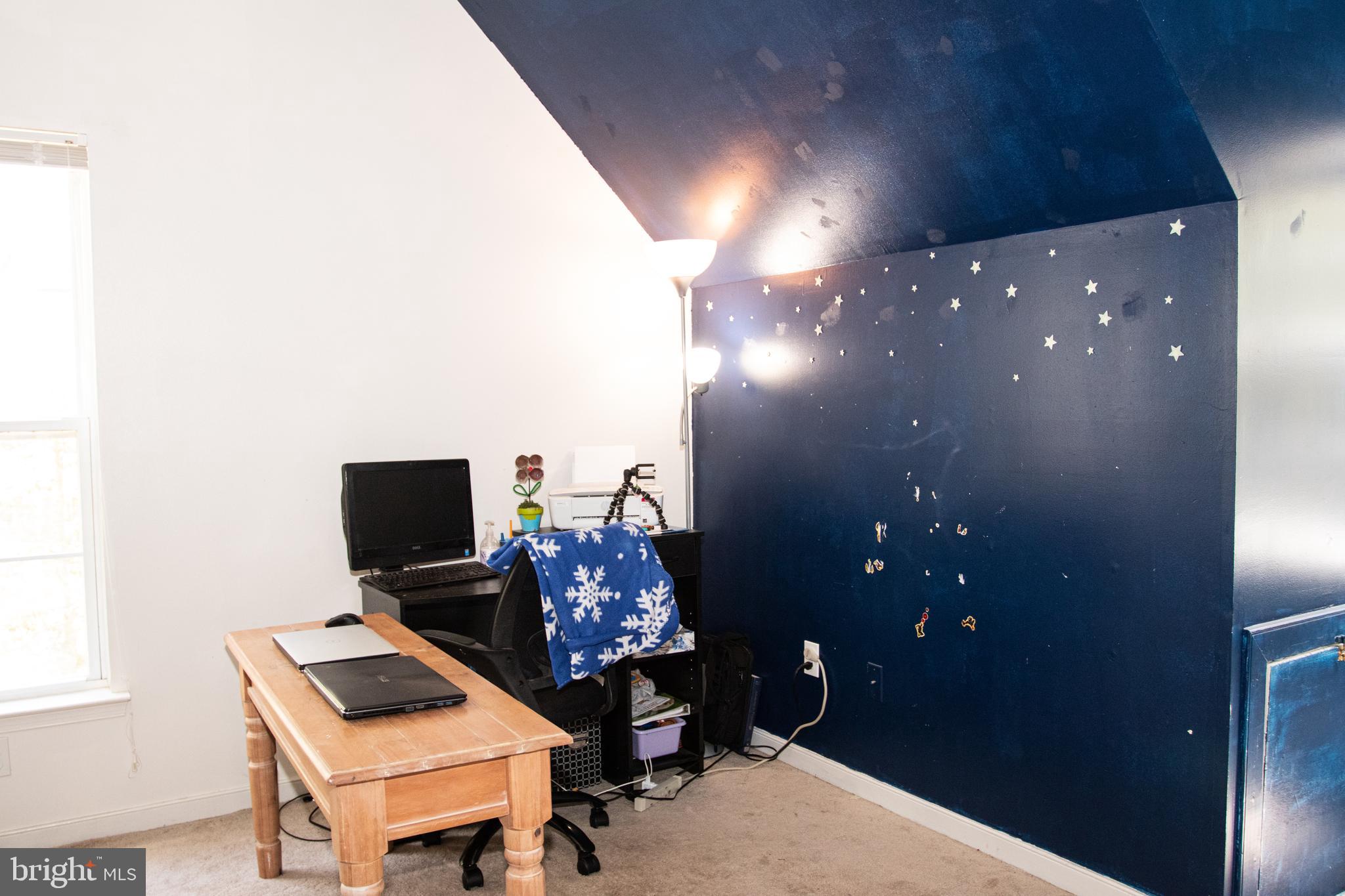 LAKE CAROLINE - Residential