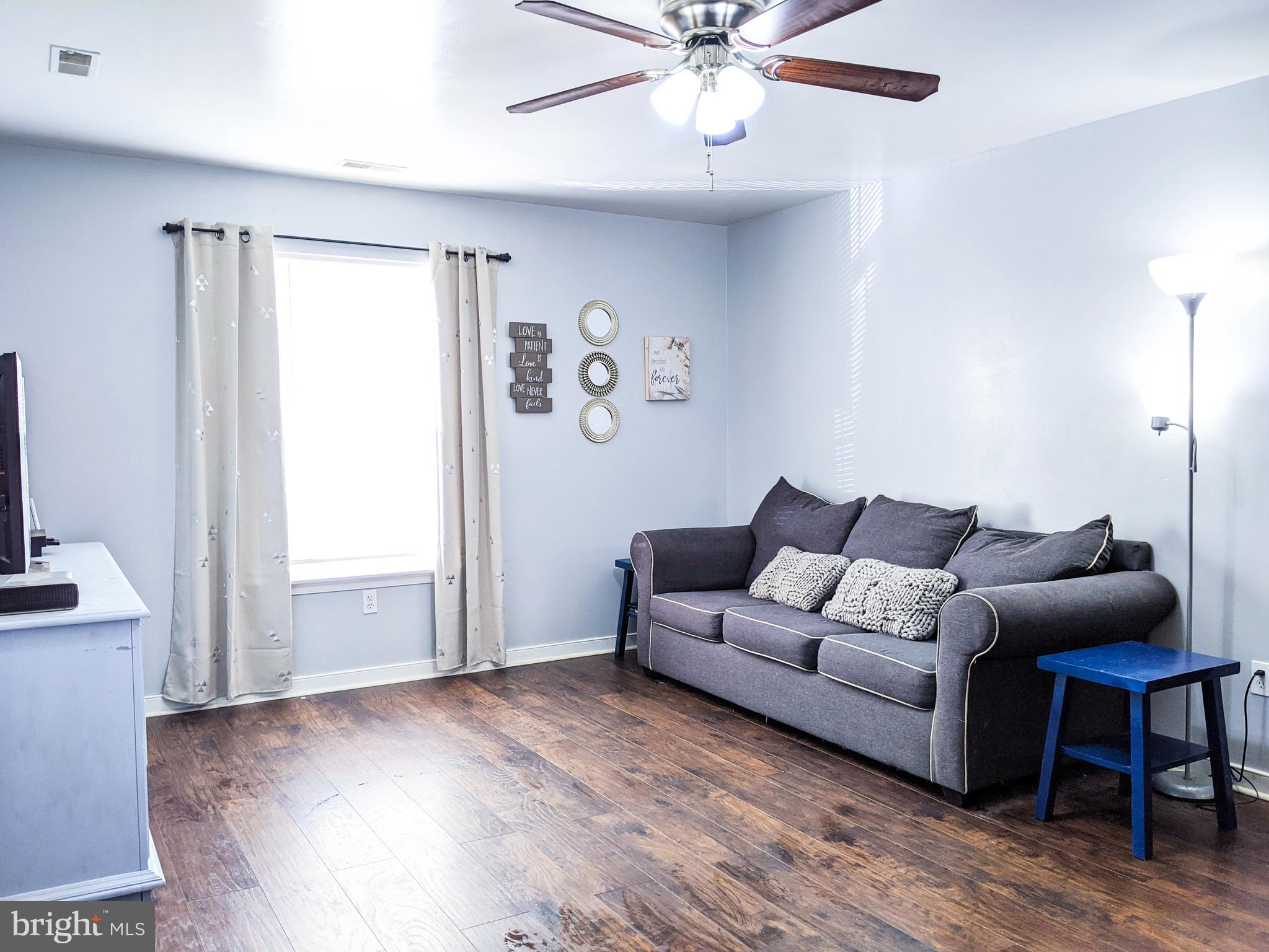 LAKE CAROLINE - Residential