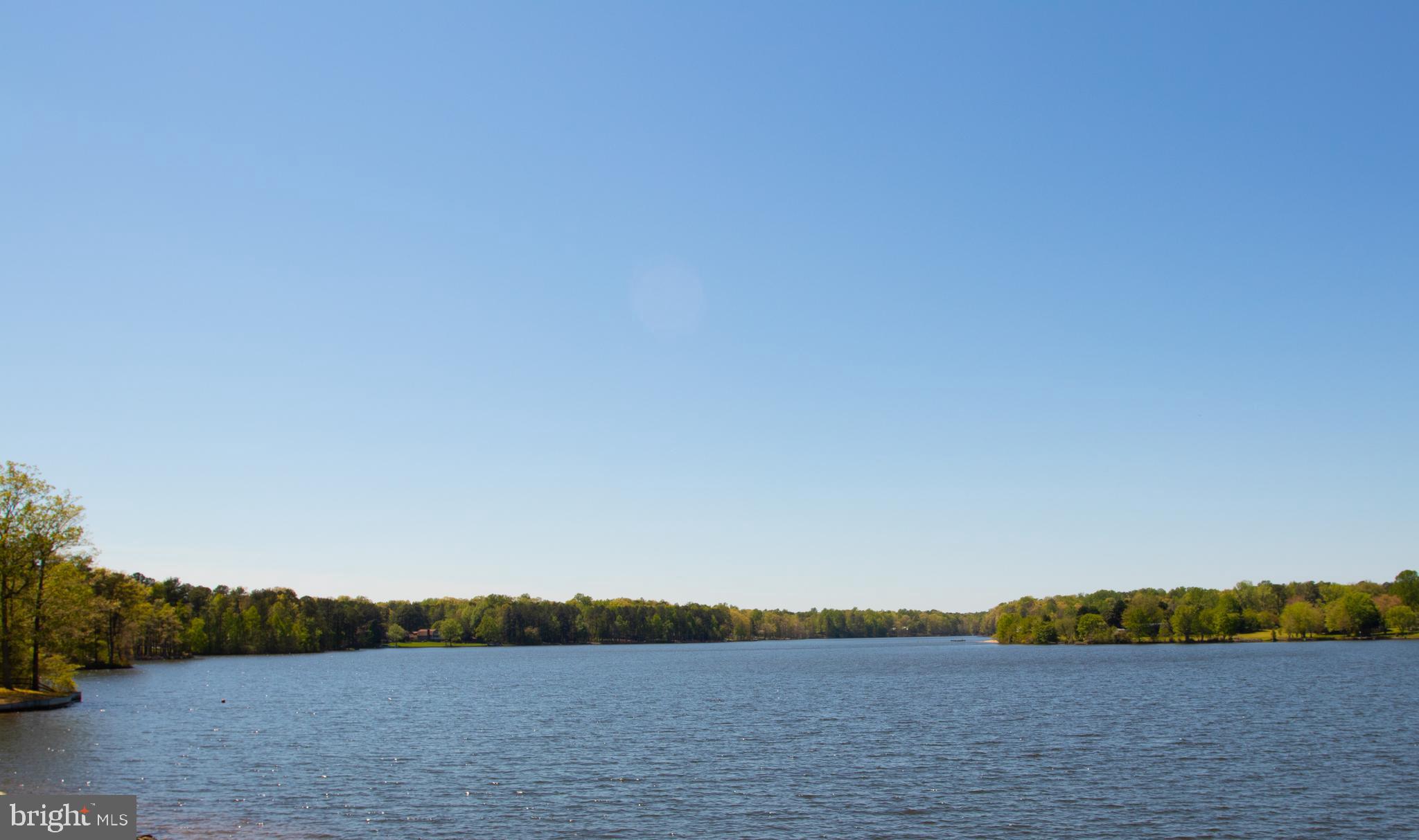 LAKE CAROLINE - Residential