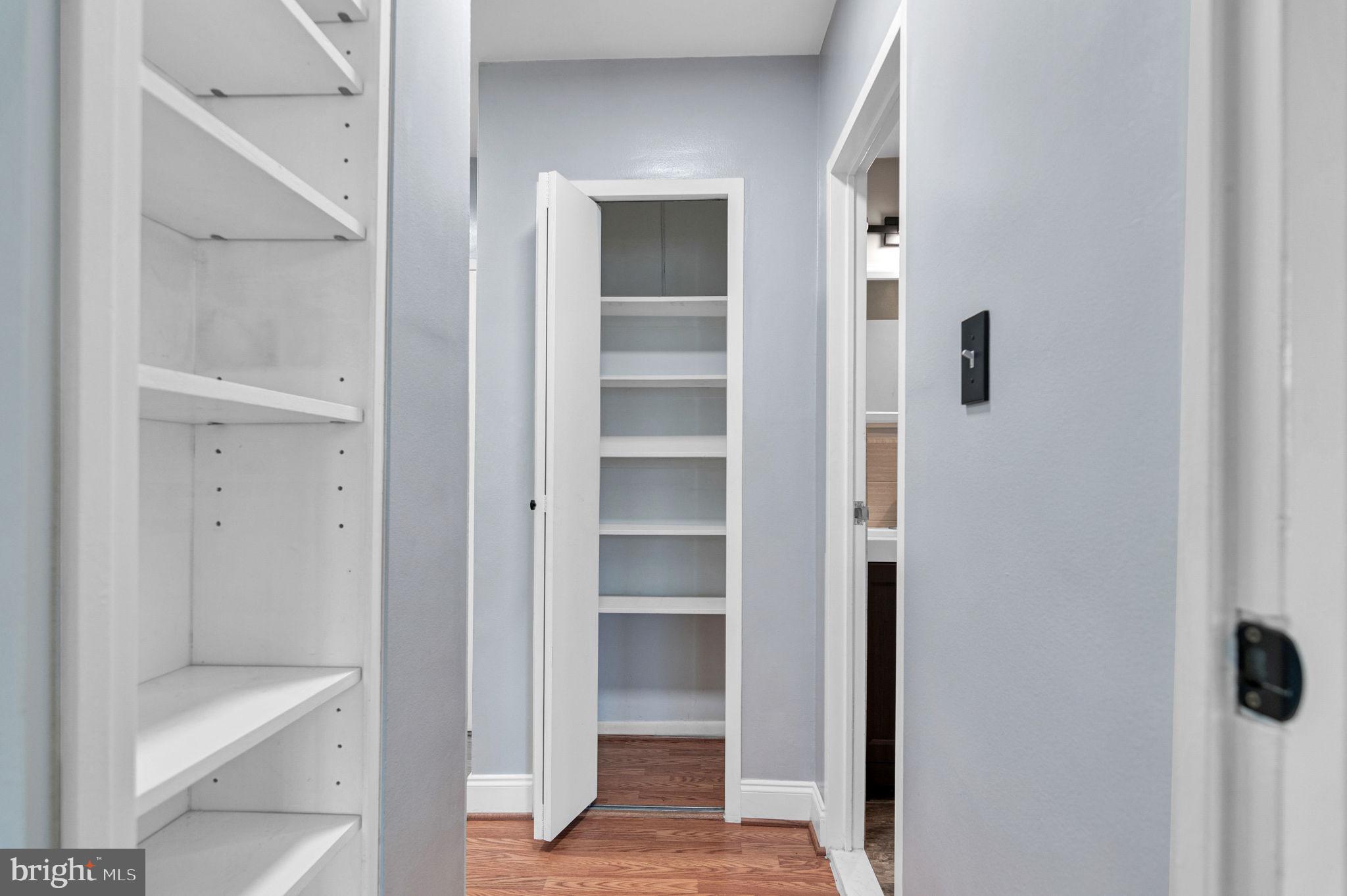 RIVER TOWERS - Residential