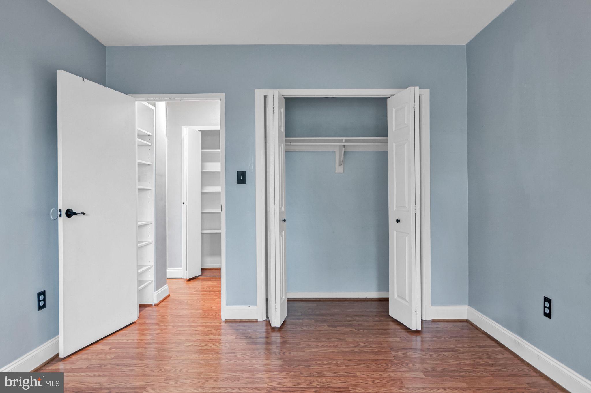 RIVER TOWERS - Residential