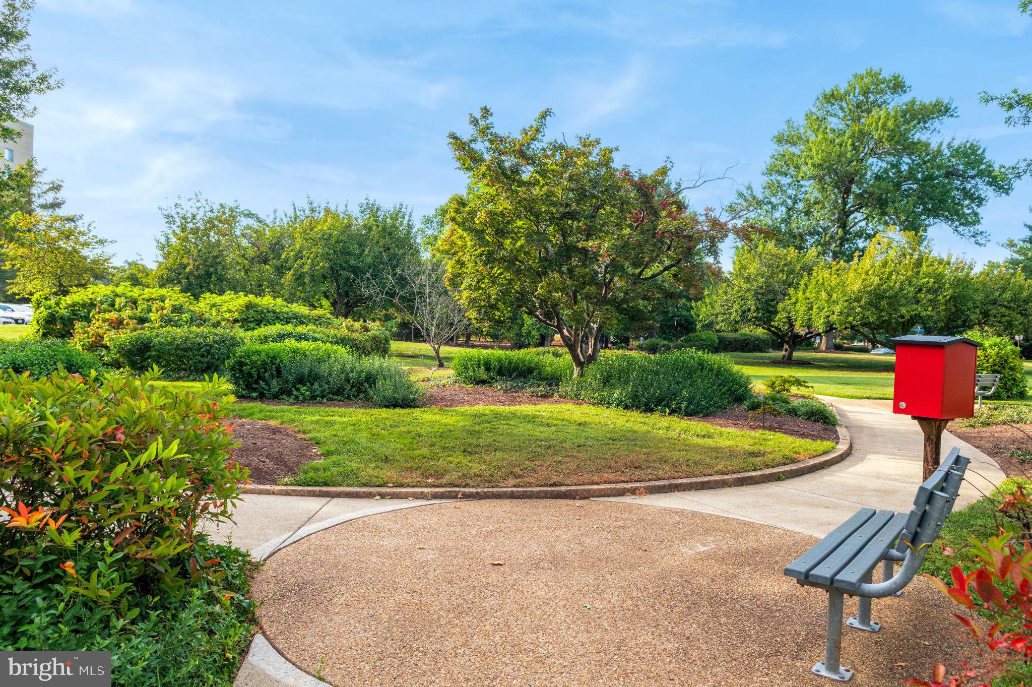 RIVER TOWERS - Residential