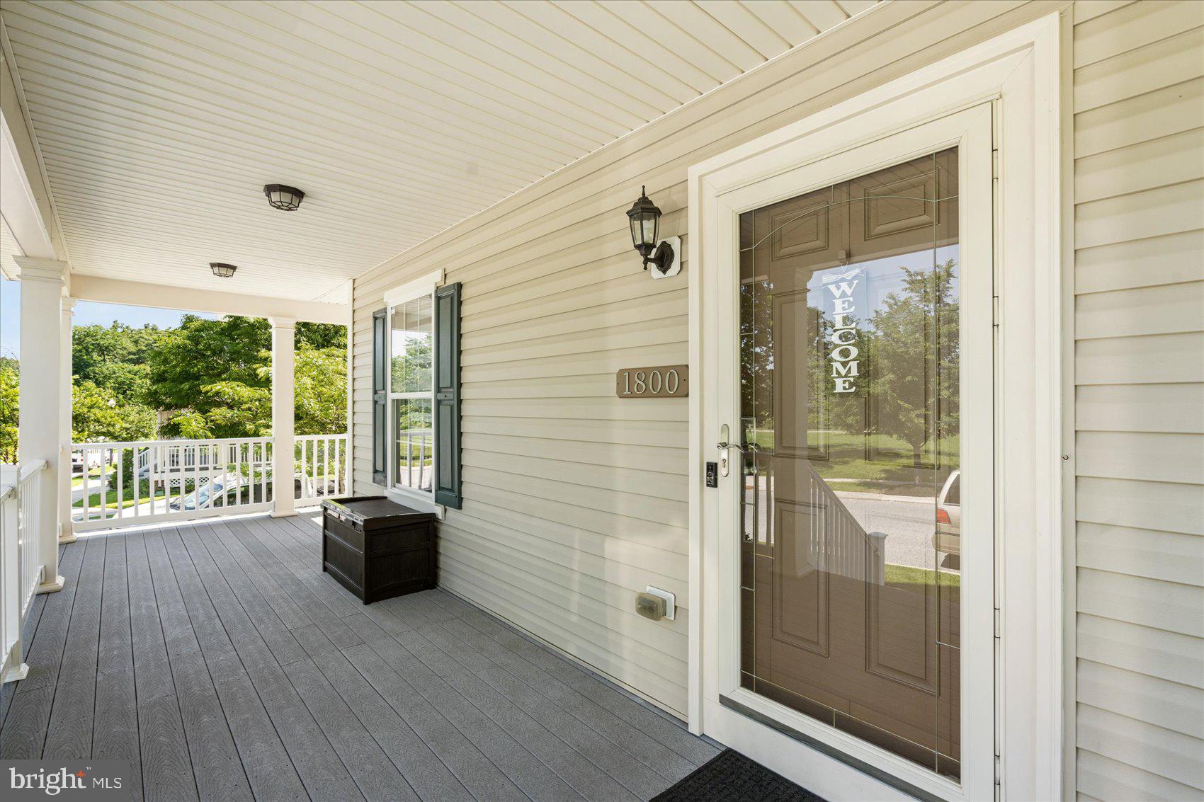 RENAISSANCE SQUARE - Residential