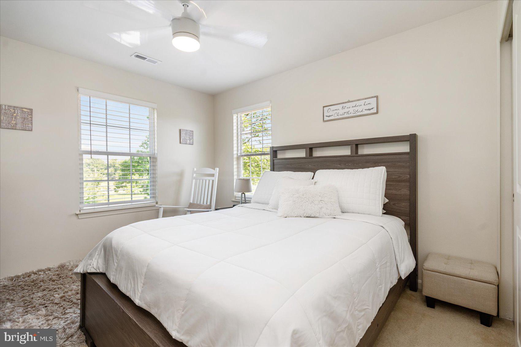 RENAISSANCE SQUARE - Residential