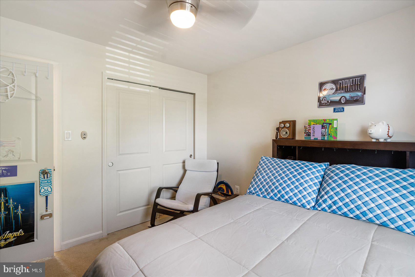 RENAISSANCE SQUARE - Residential