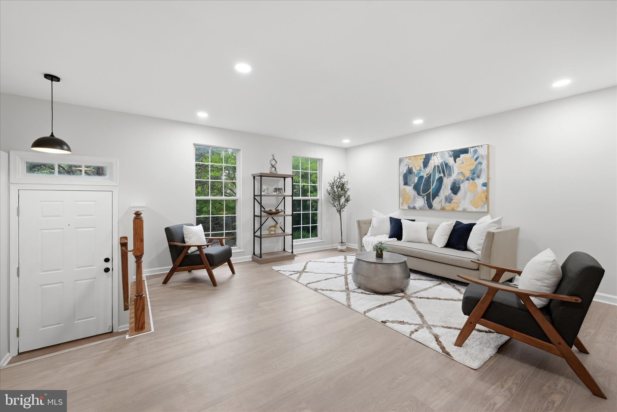 POTOMAC LAKES - Residential