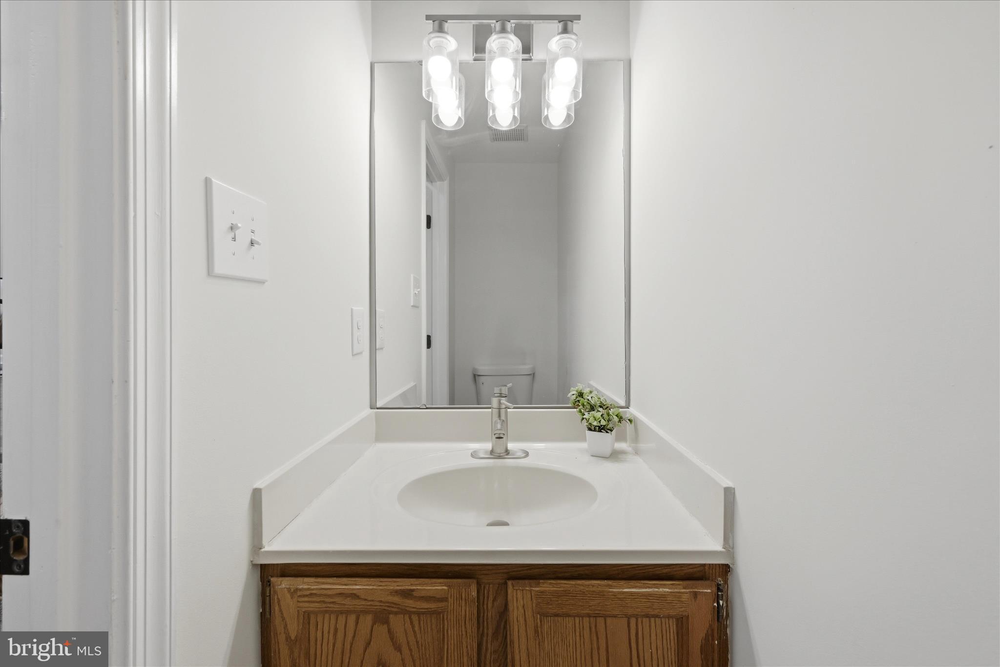 POTOMAC LAKES - Residential