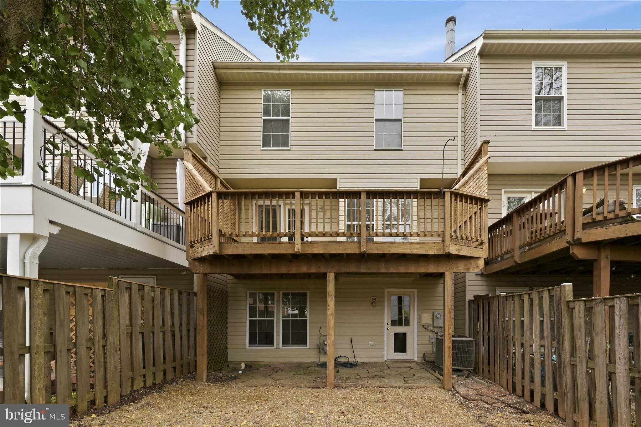 POTOMAC LAKES - Residential
