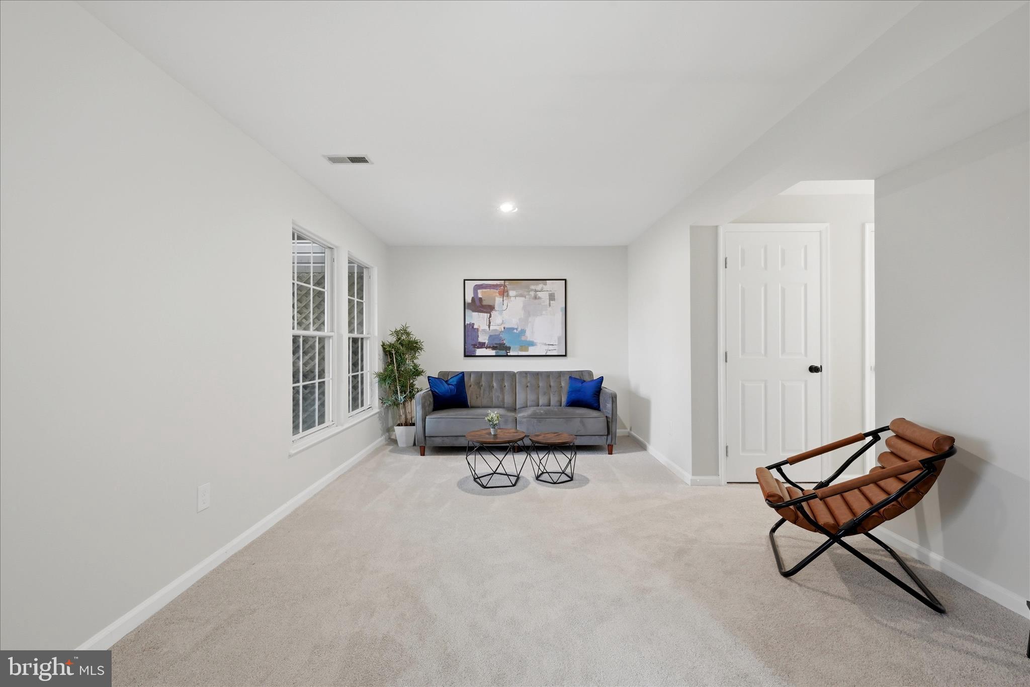 POTOMAC LAKES - Residential