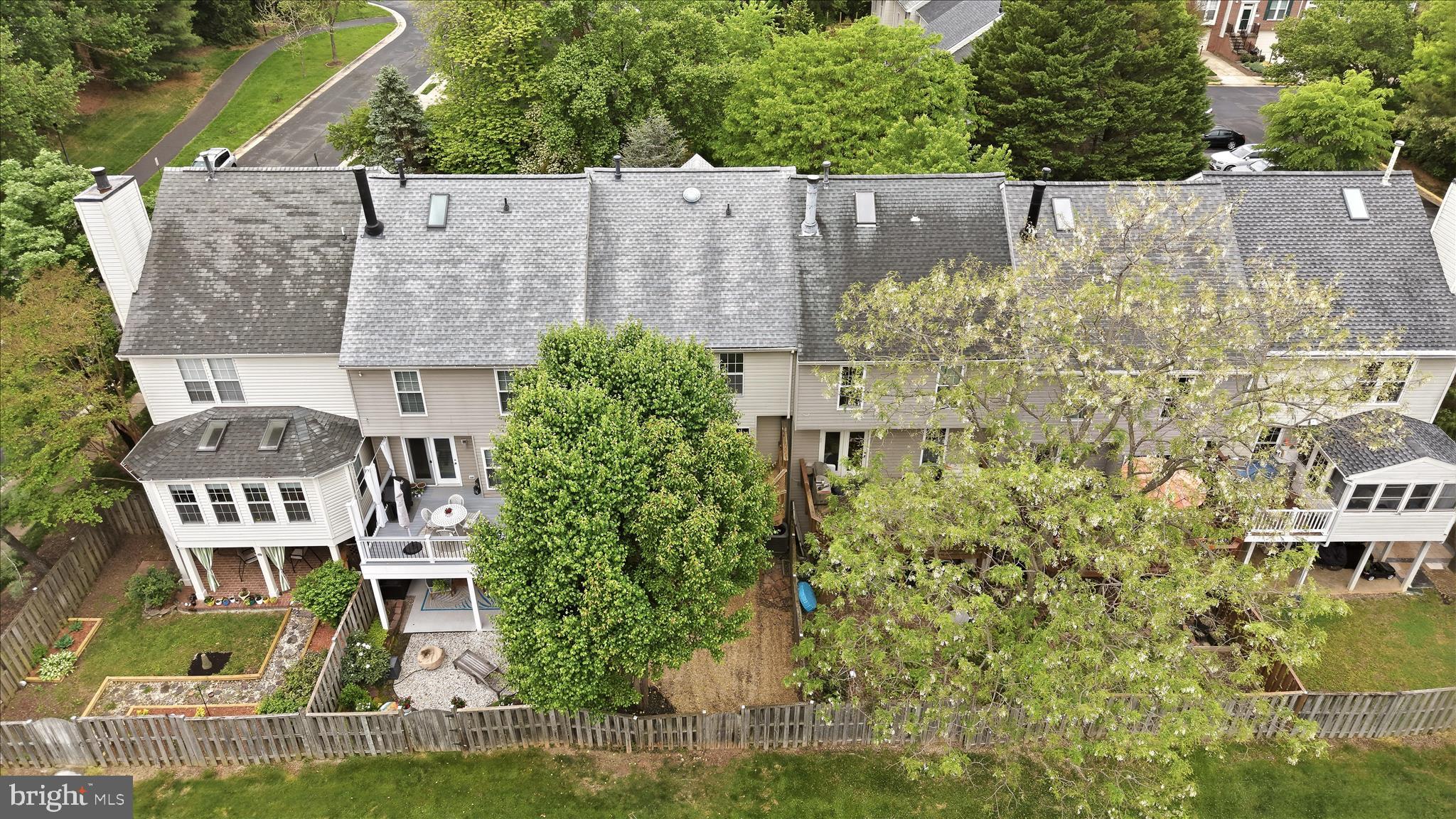 POTOMAC LAKES - Residential