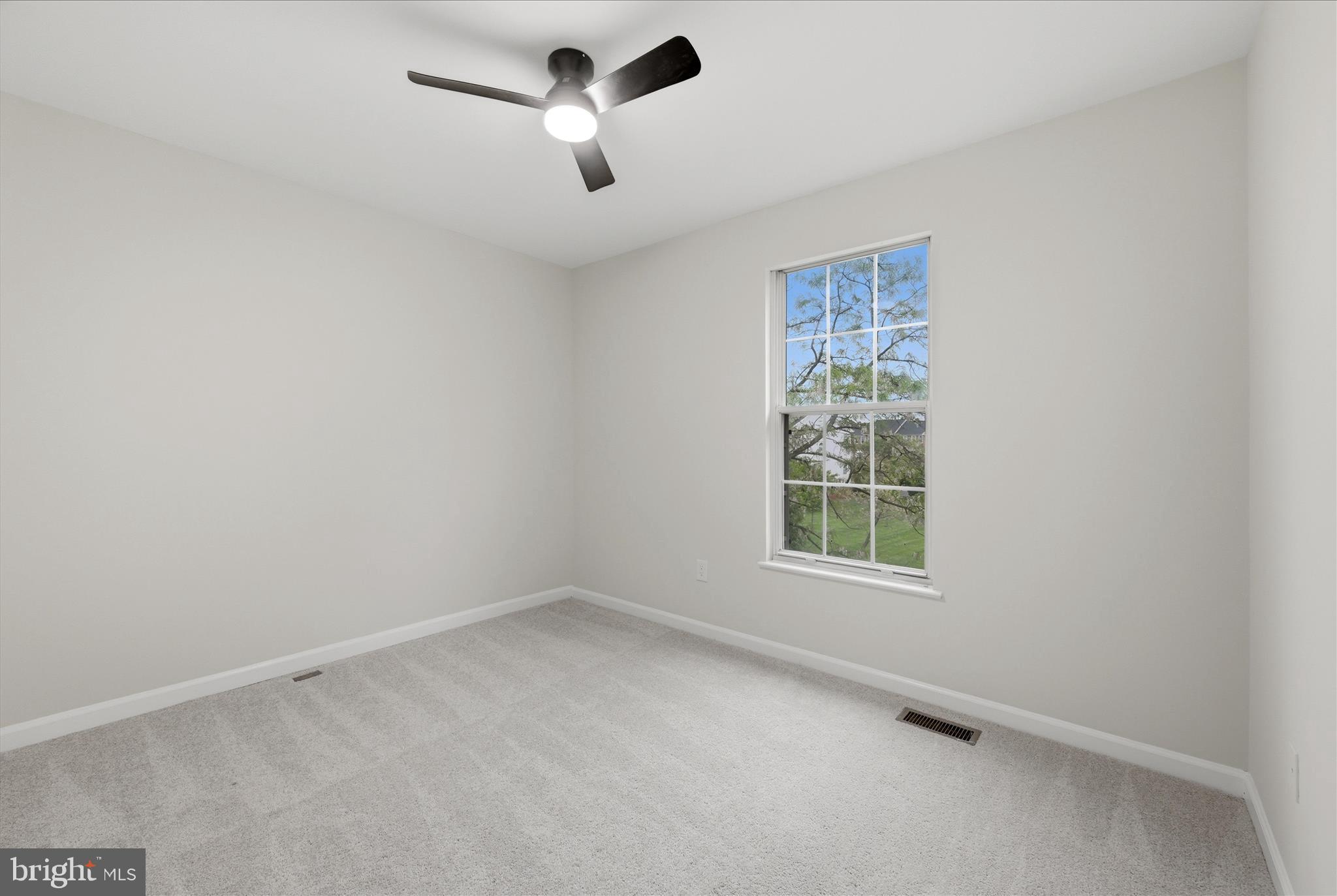 POTOMAC LAKES - Residential