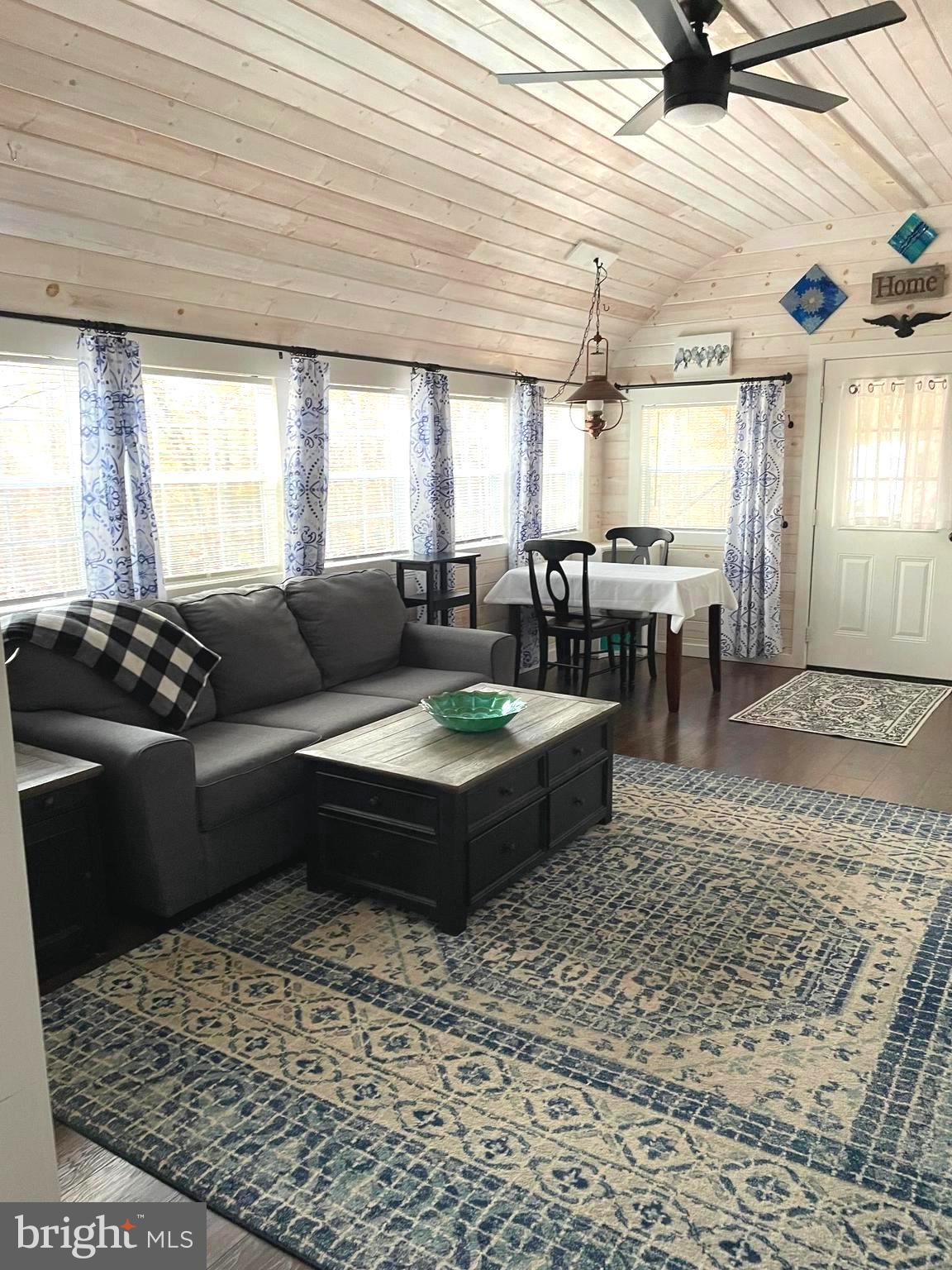 DOGWOOD FLATS - Residential