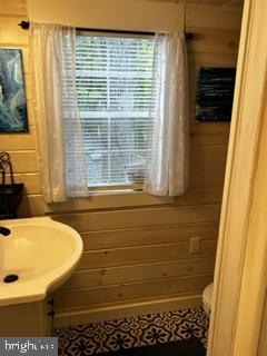 DOGWOOD FLATS - Residential