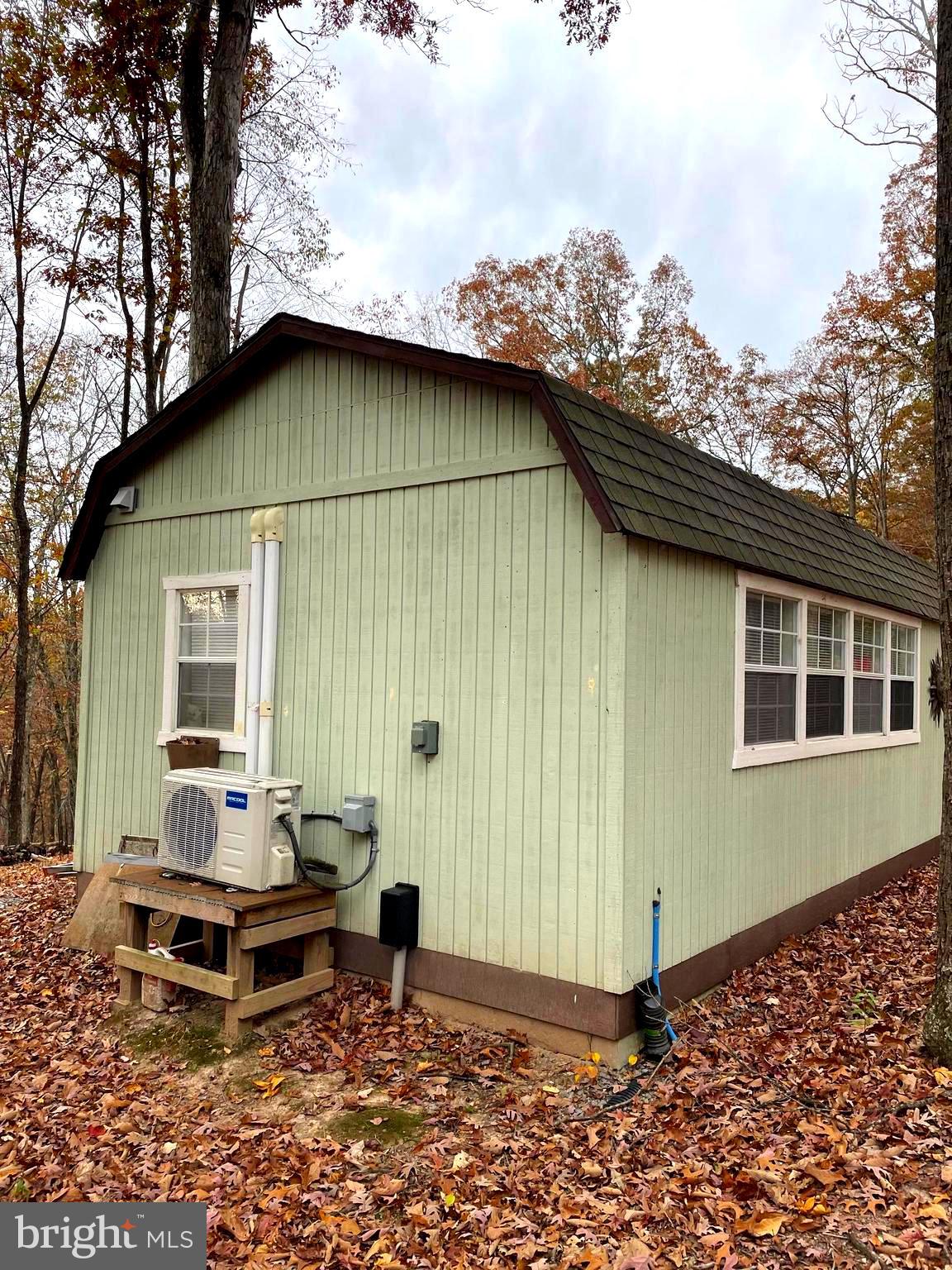 DOGWOOD FLATS - Residential