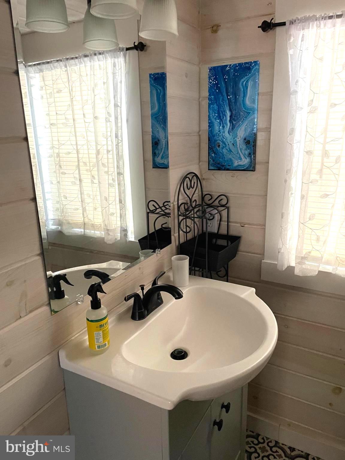 DOGWOOD FLATS - Residential