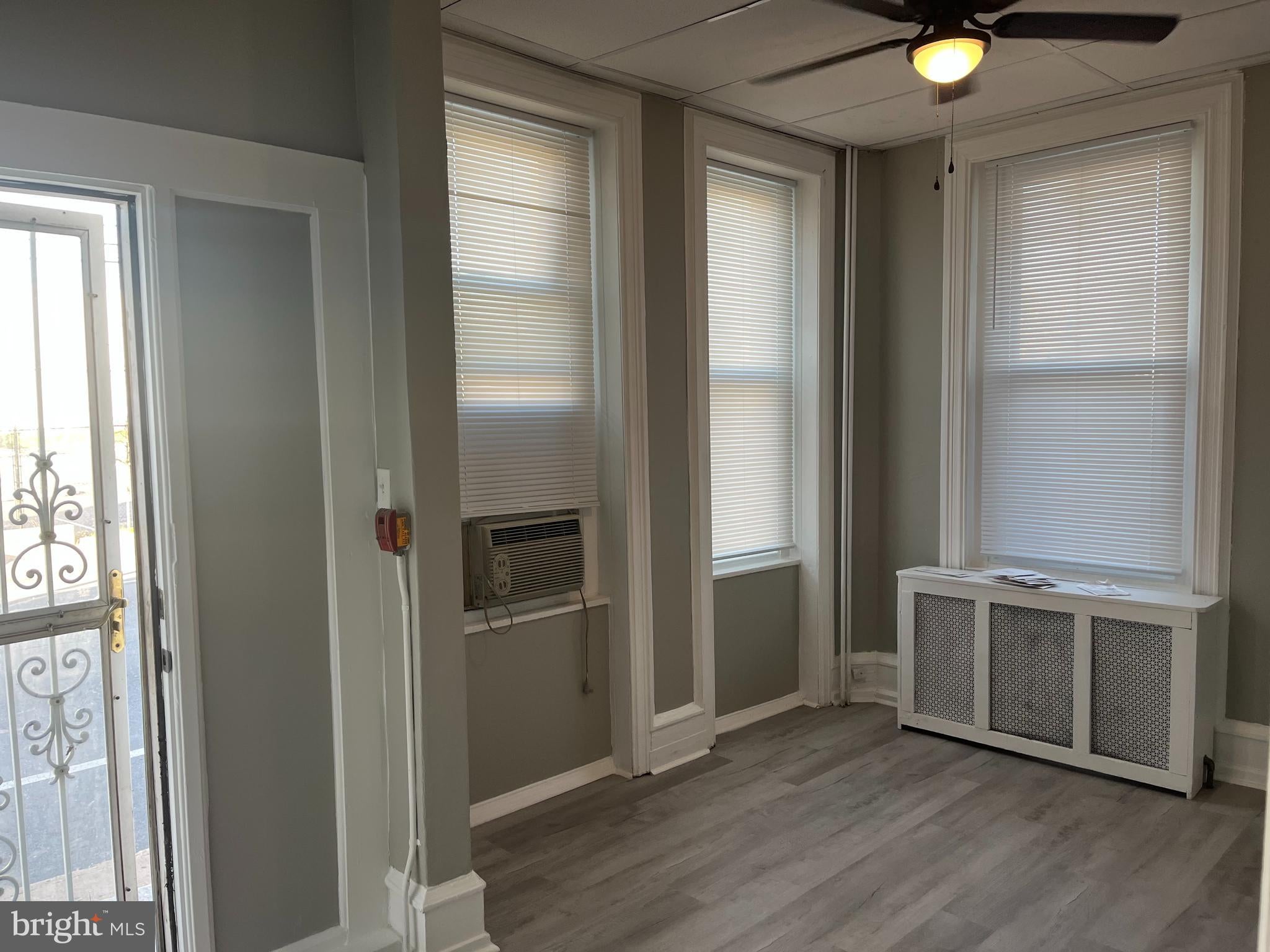 2666 BRIDGE STREET 1ST FLOOR FRONT
