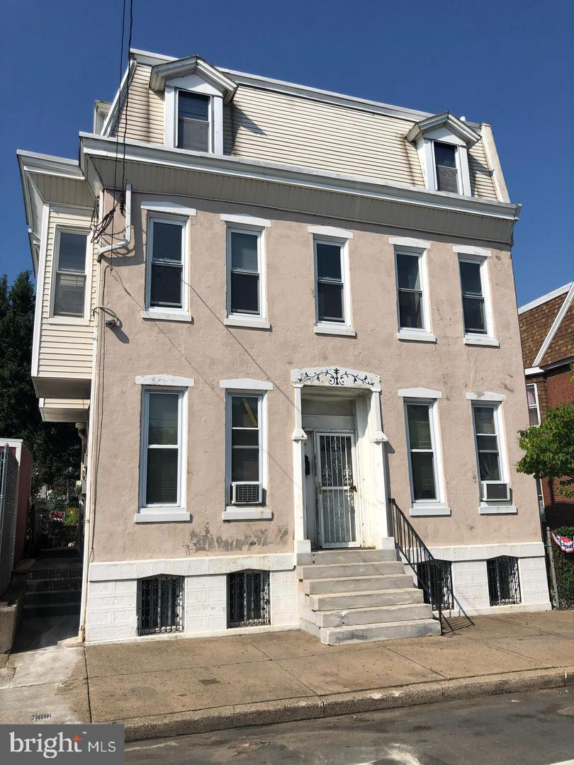 2666 BRIDGE STREET 1ST FLOOR FRONT