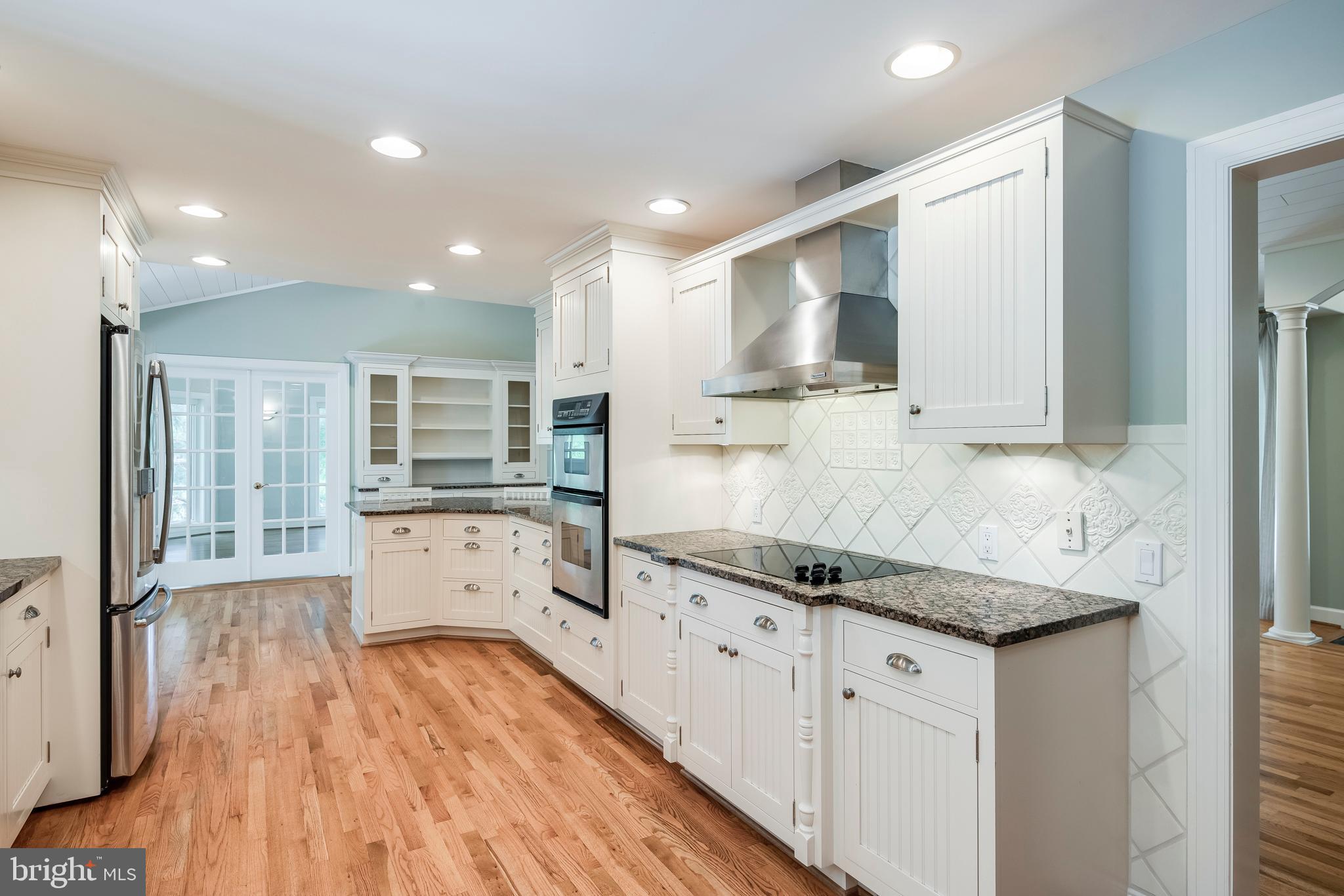 TWIN HARBORS - Residential